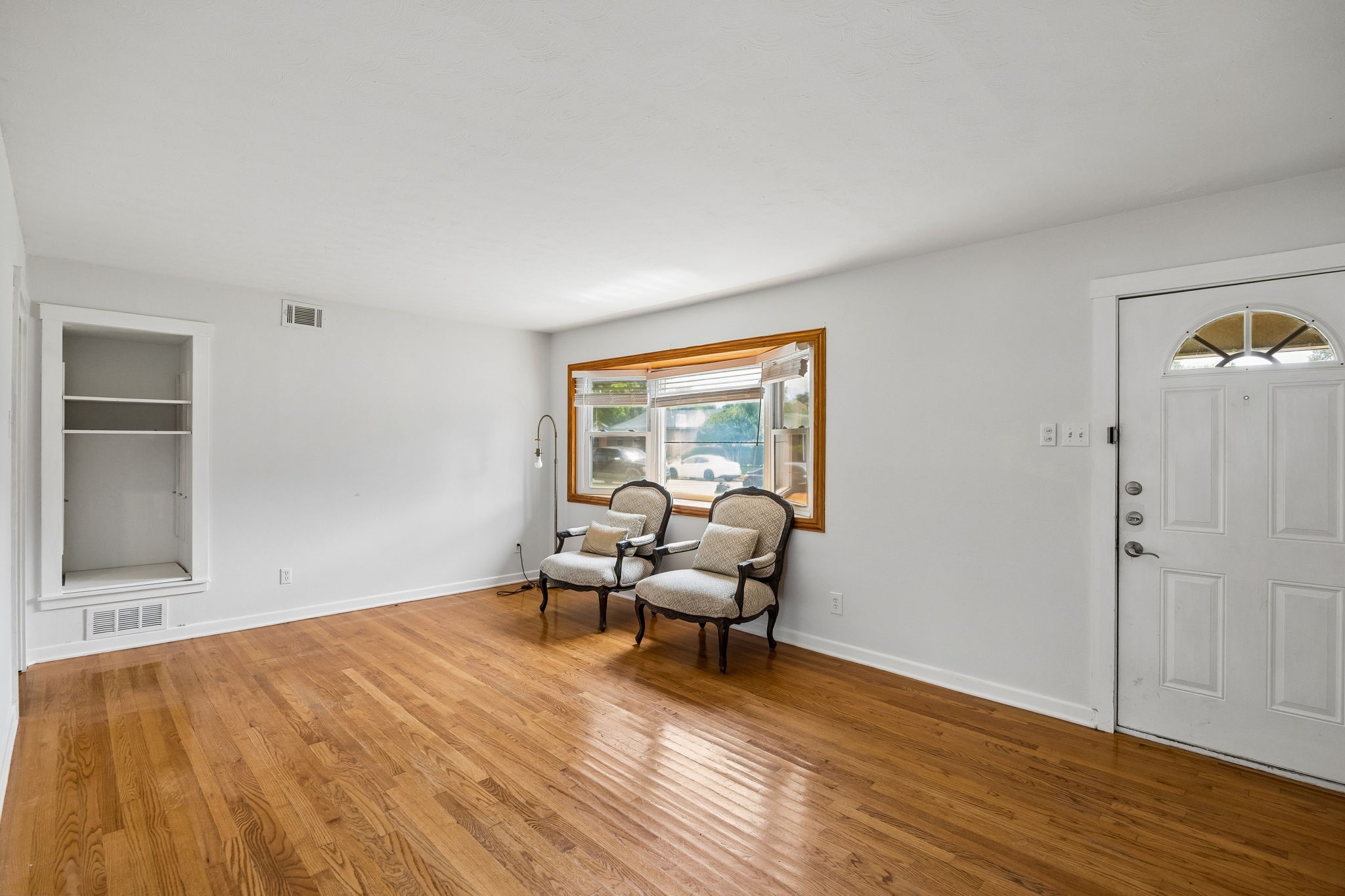 1216 Bluebird Lane Garland TX 75042