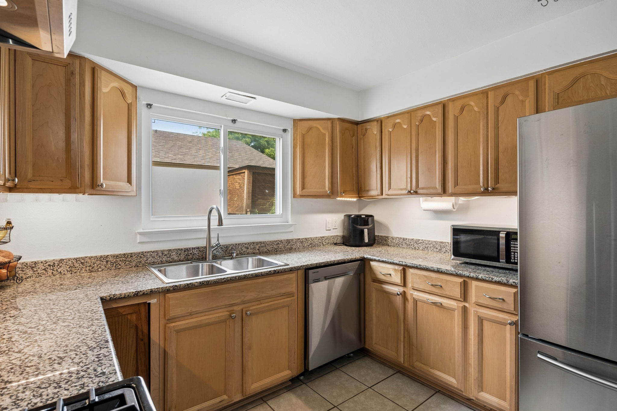 1216 Bluebird Lane Garland TX 75042
