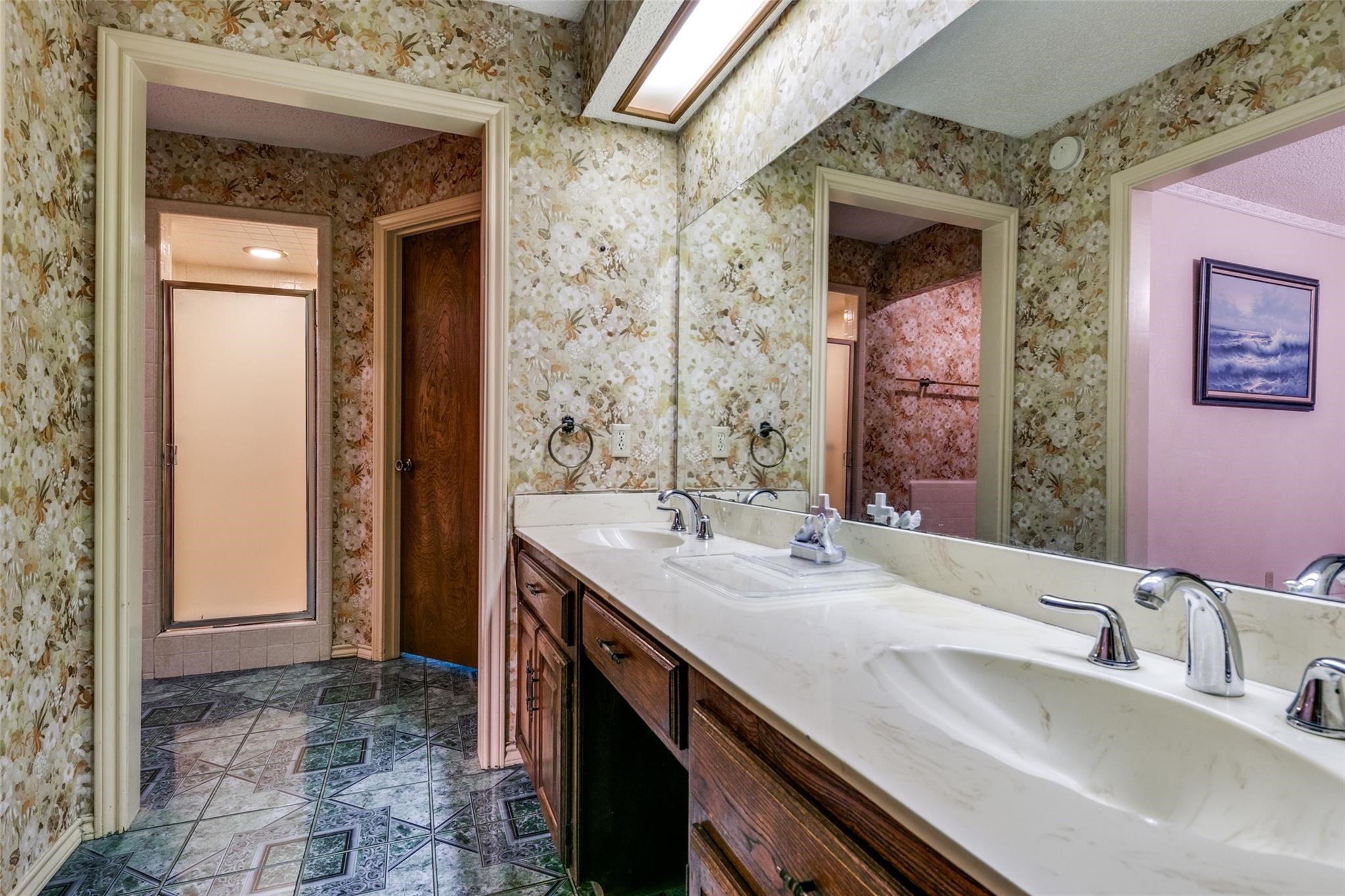 321 Kingsbridge Drive Garland TX 75040