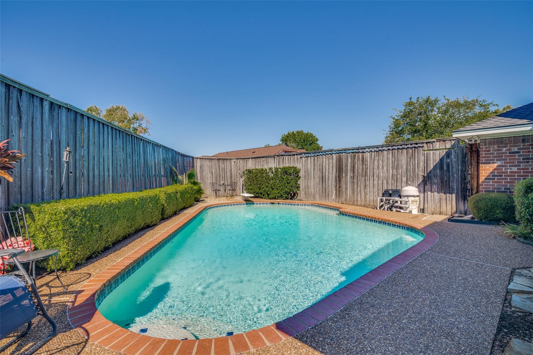 321 Kingsbridge Drive Garland TX 75040
