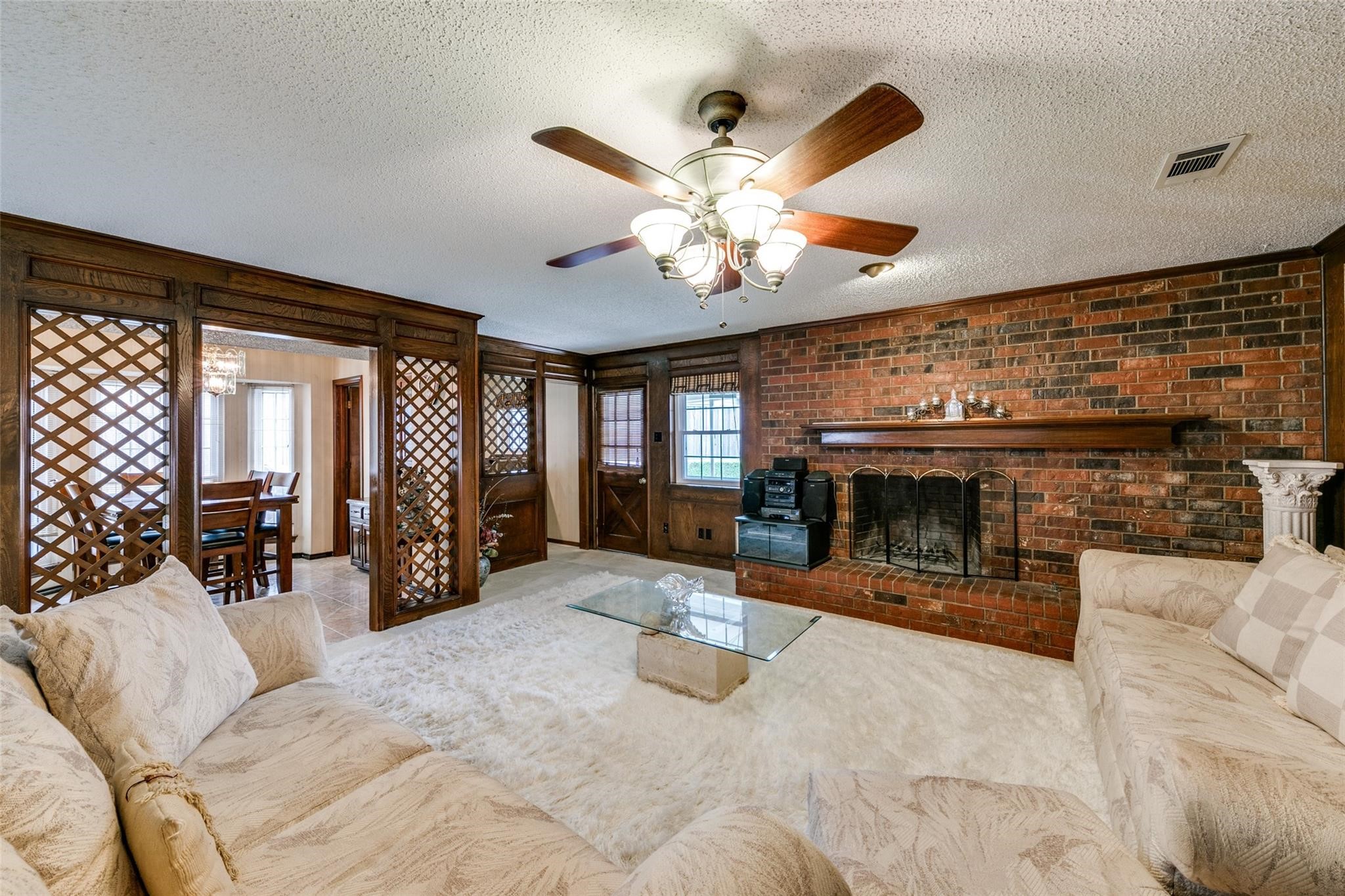 321 Kingsbridge Drive Garland TX 75040