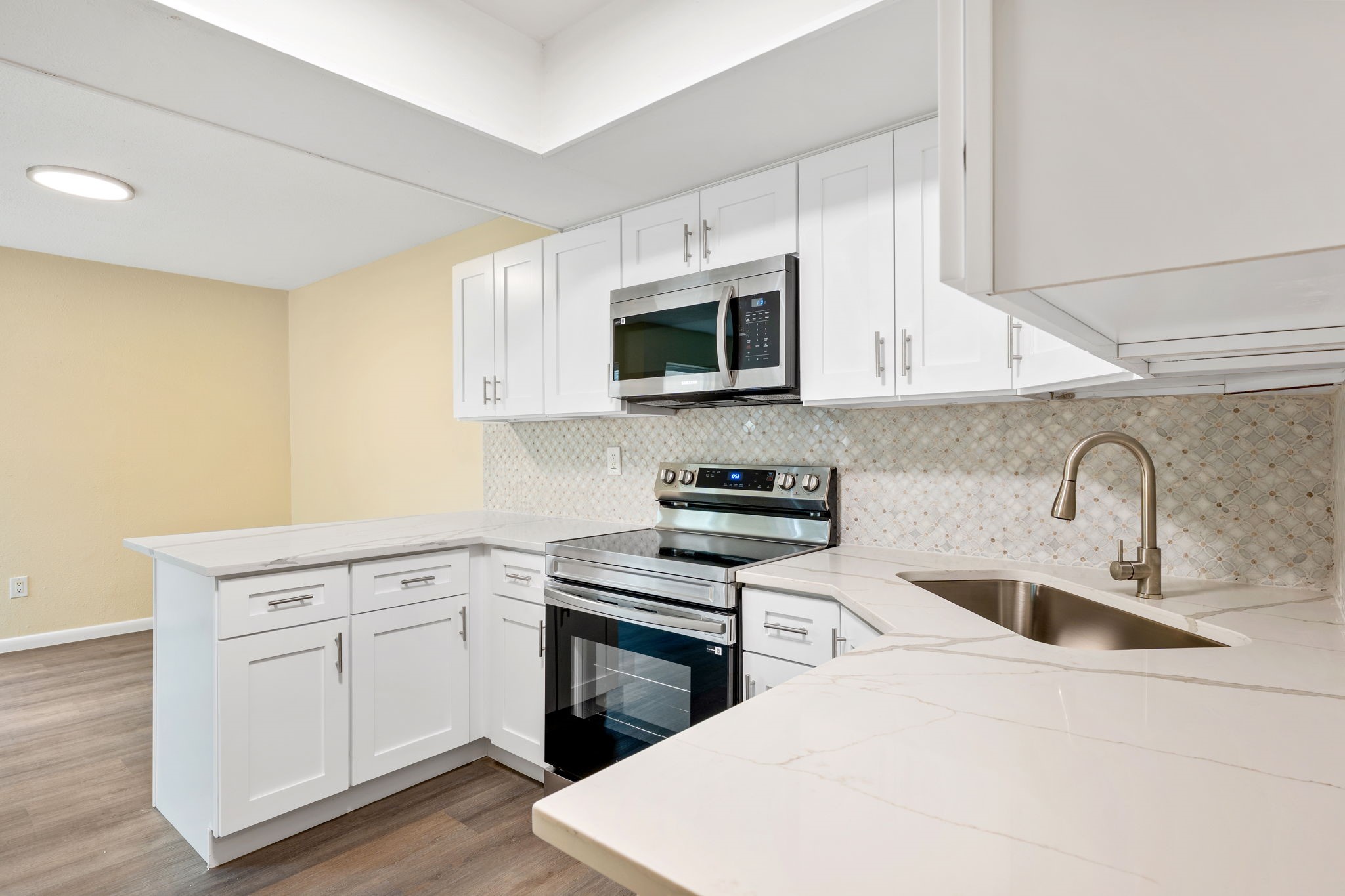 2671 Via Del Mar Carrollton TX 75006
