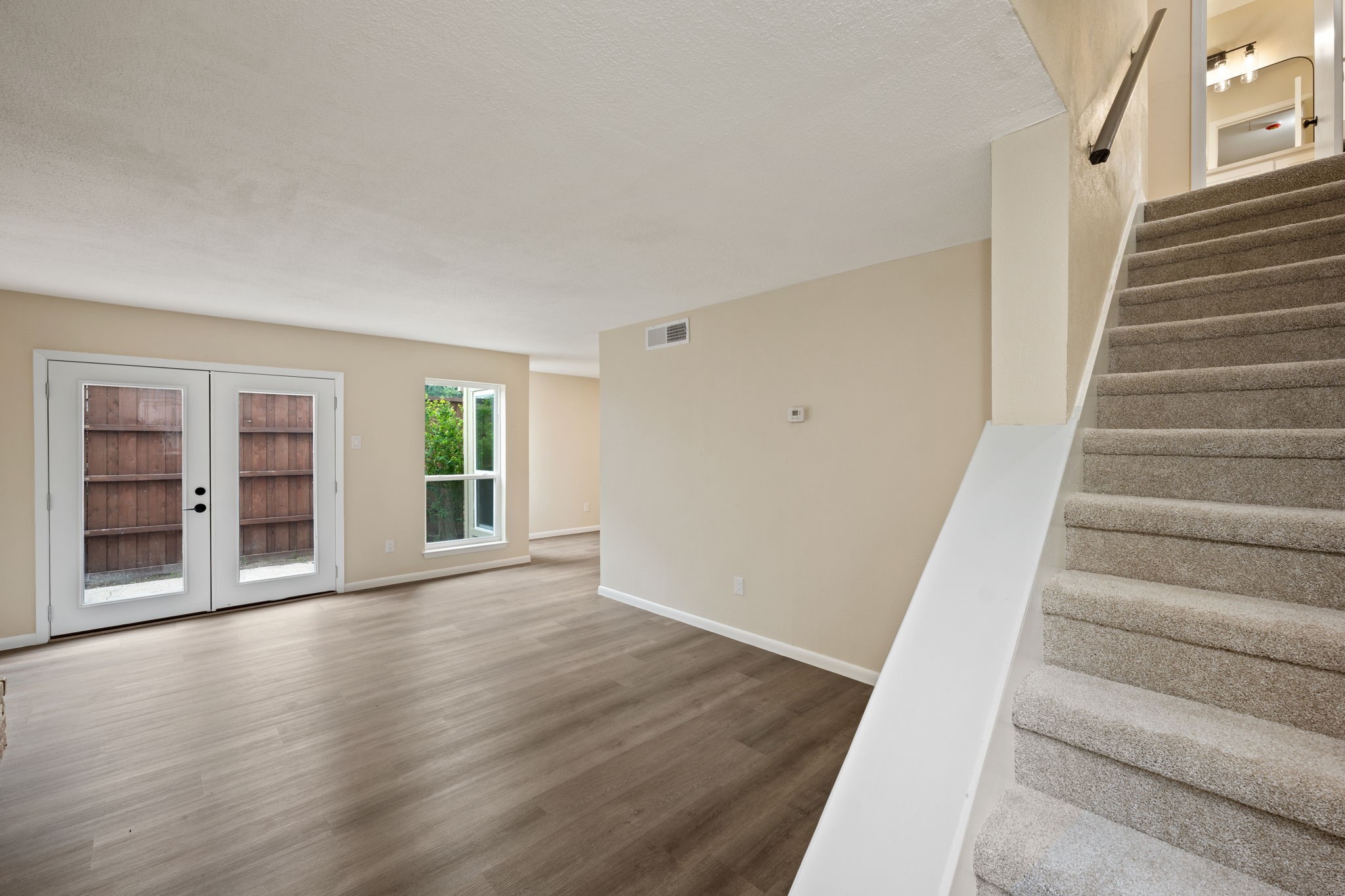 2671 Via Del Mar Carrollton TX 75006