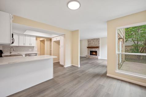 2671 Via Del Mar Carrollton TX 75006