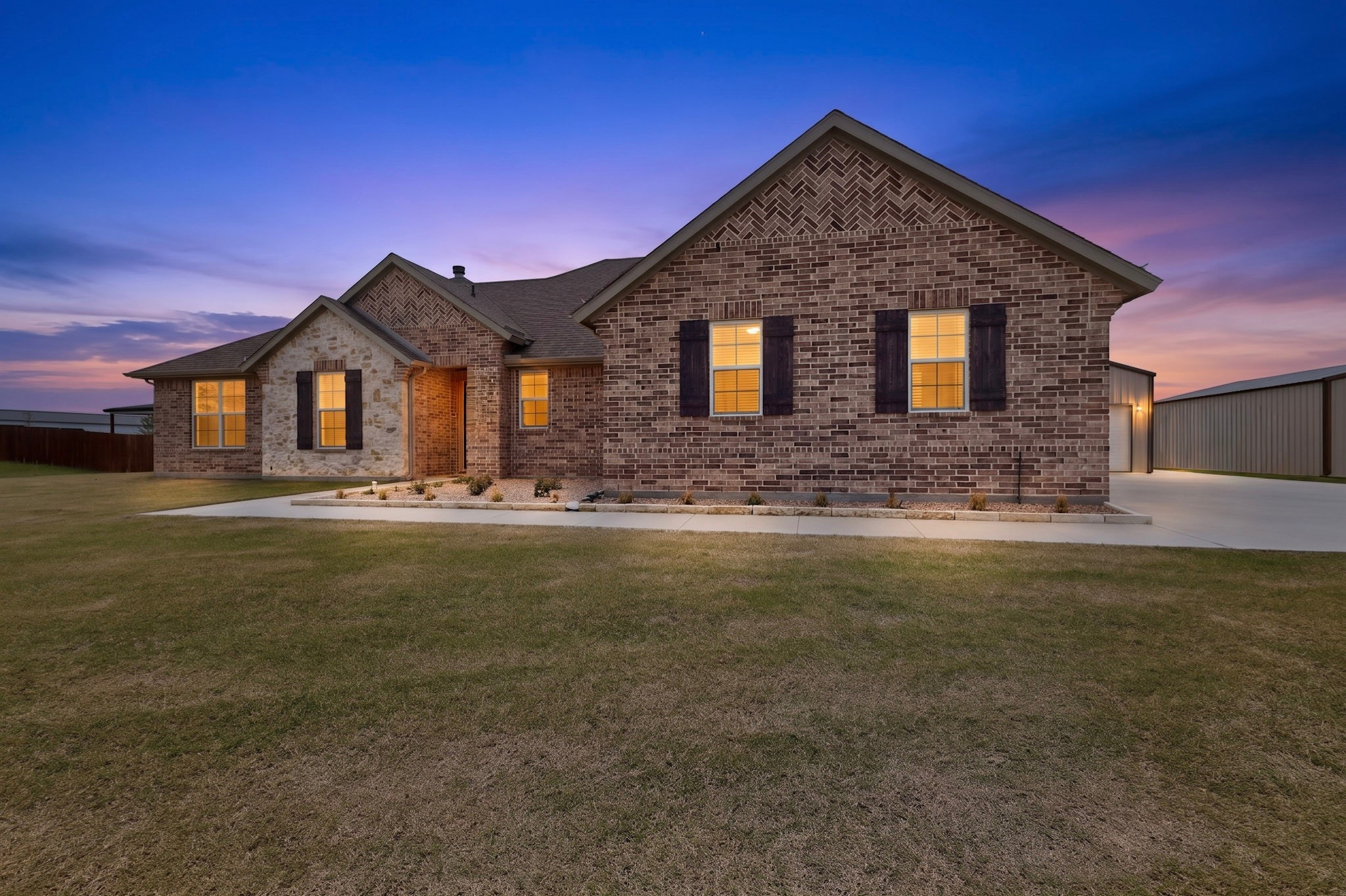 2721 Burr Oak Road Oak Ridge TX 75161