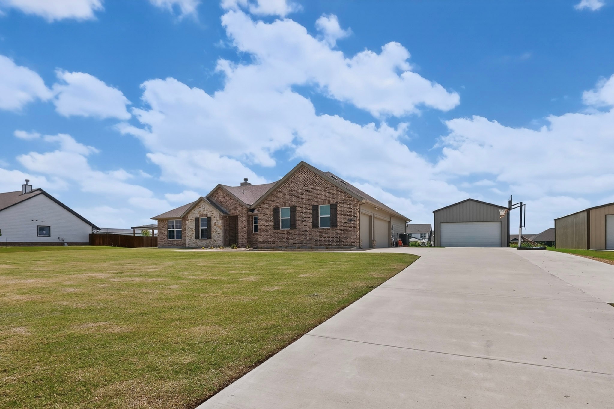 2721 Burr Oak Road Oak Ridge TX 75161