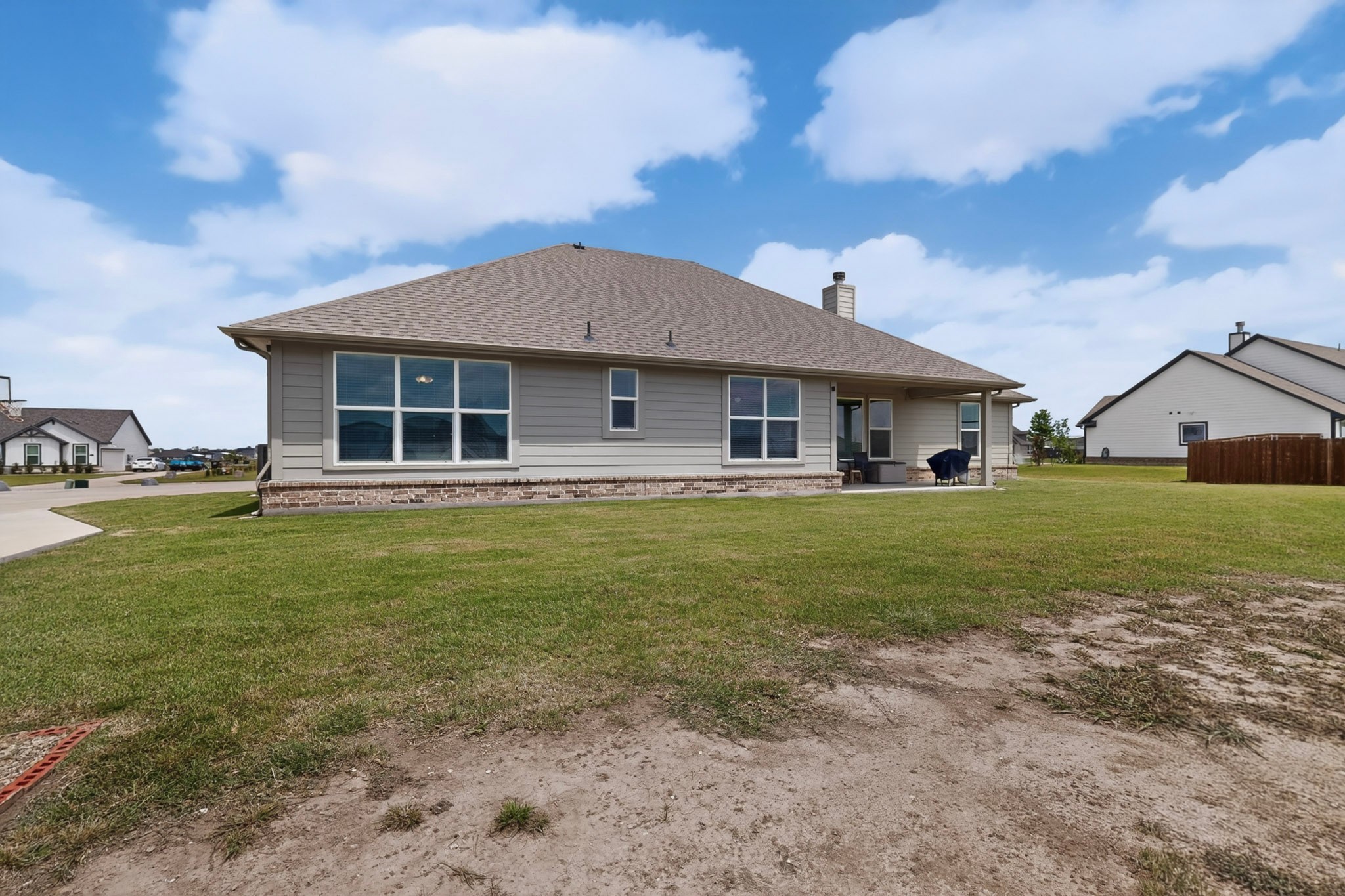 2721 Burr Oak Road Oak Ridge TX 75161