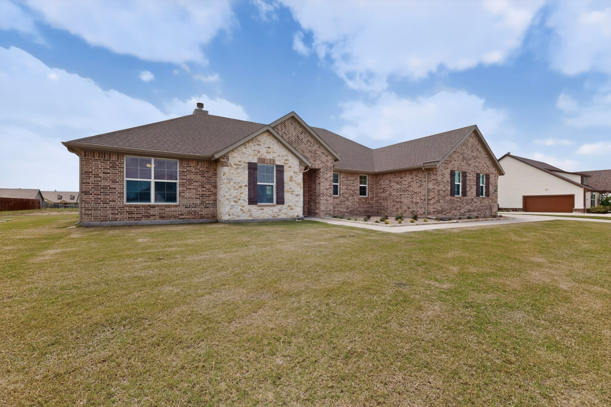 2721 Burr Oak Road Oak Ridge TX 75161