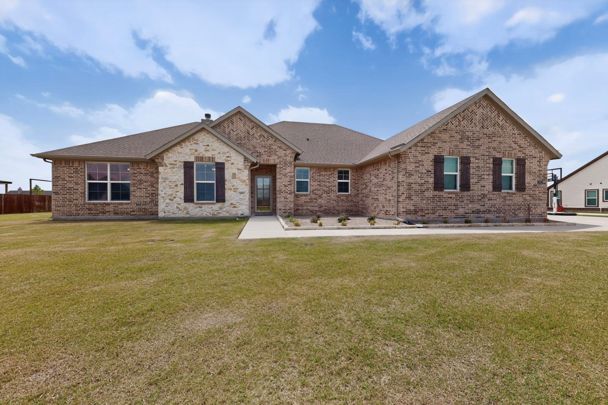 2721 Burr Oak Road Oak Ridge TX 75161