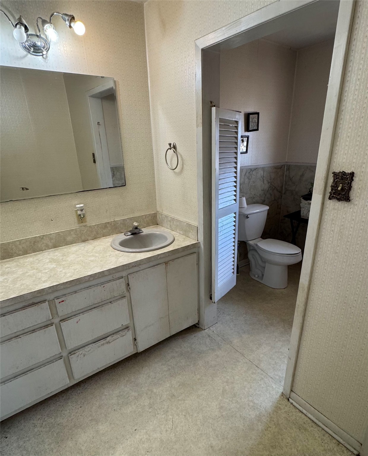 907 W Fordall Street Henderson TX 75652
