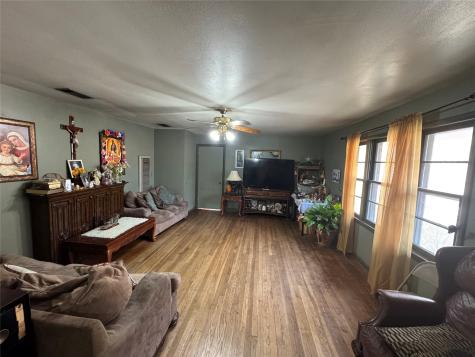 907 W Fordall Street Henderson TX 75652