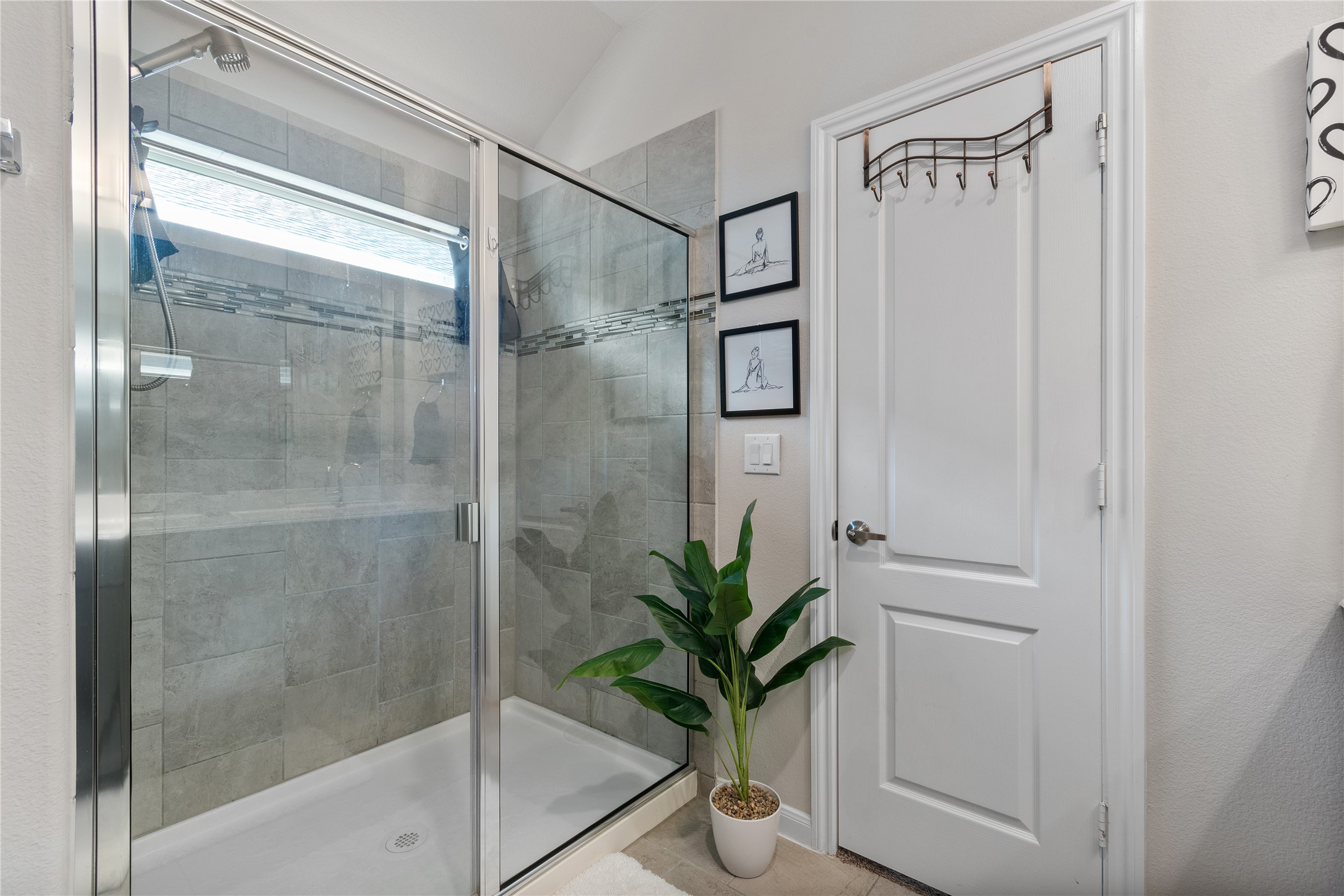 1216 Coyote Ridge Aubrey TX 76227