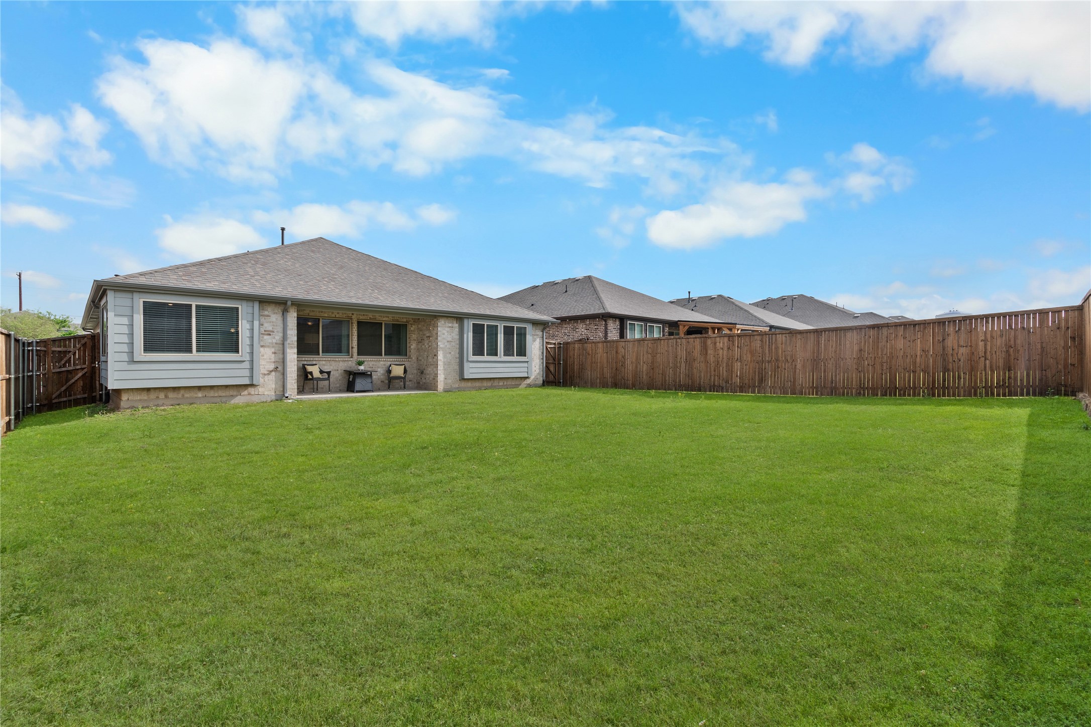 1216 Coyote Ridge Aubrey TX 76227