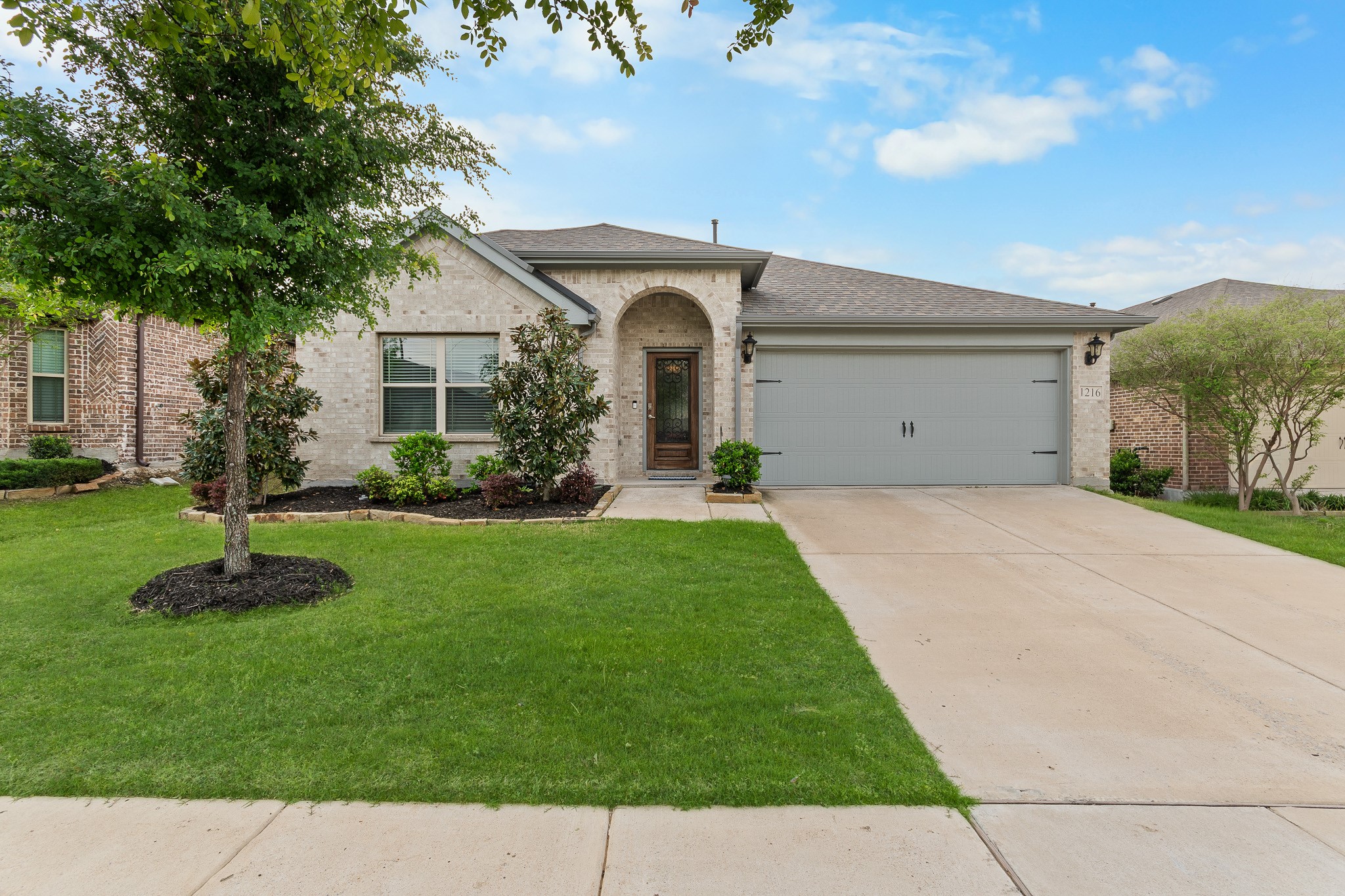 1216 Coyote Ridge Aubrey TX 76227