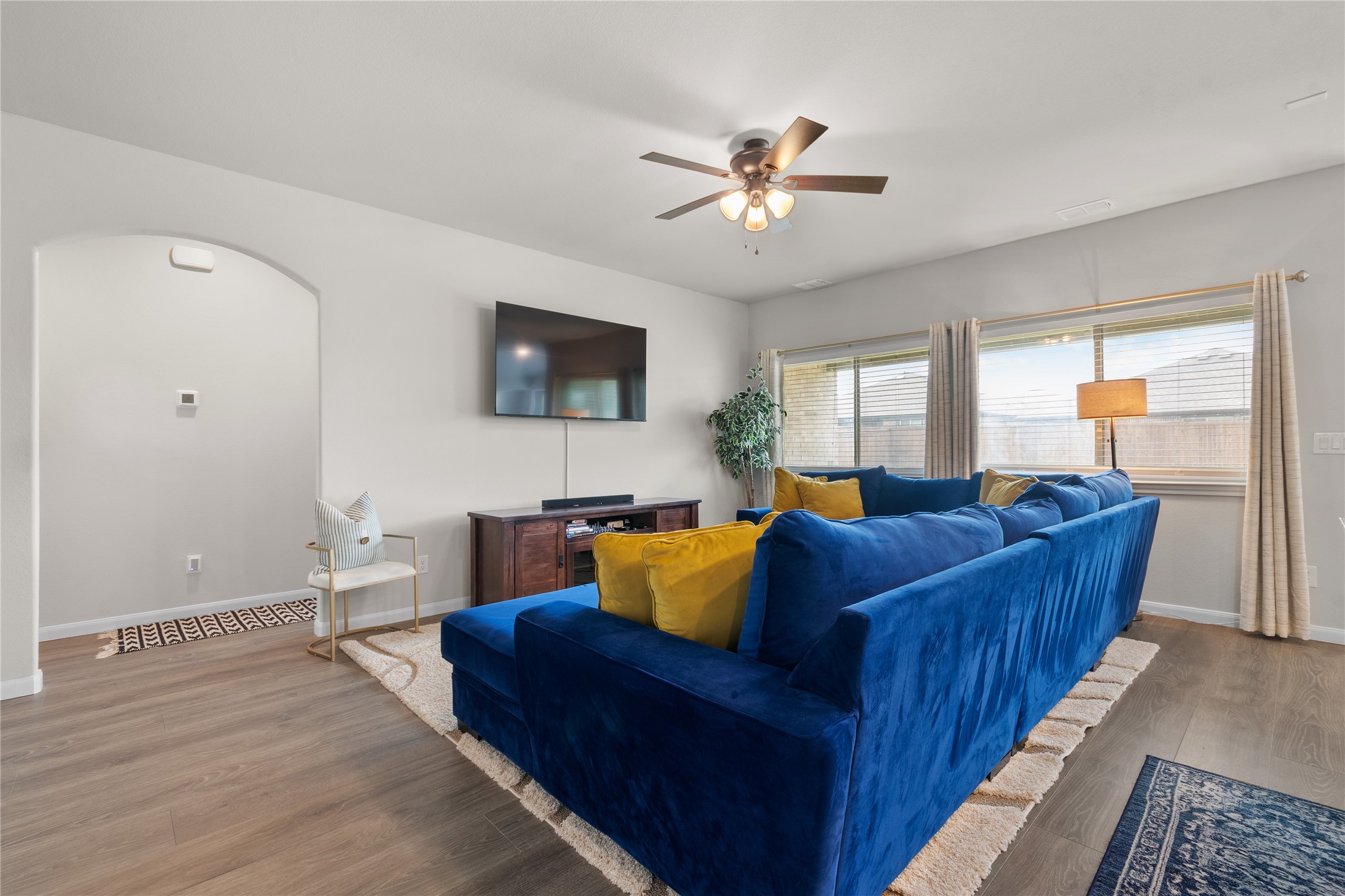 1216 Coyote Ridge Aubrey TX 76227