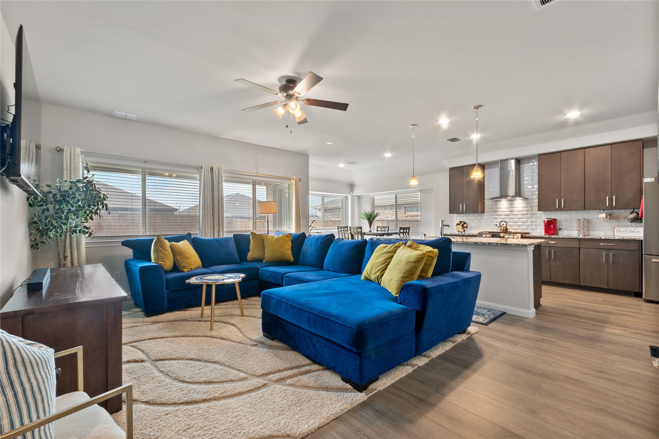 1216 Coyote Ridge Aubrey TX 76227