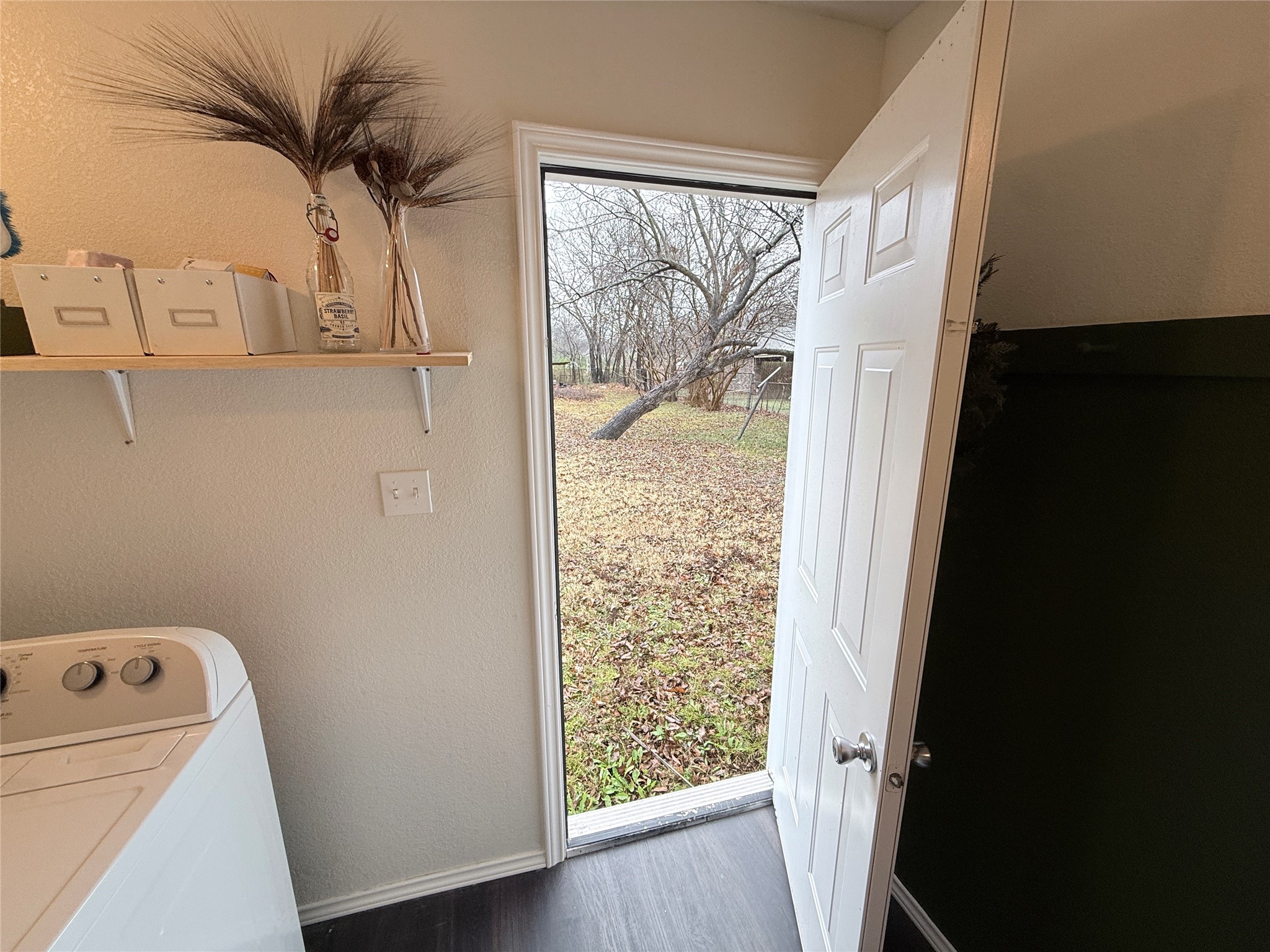 807 Kaufman Street Waxahachie TX 75165