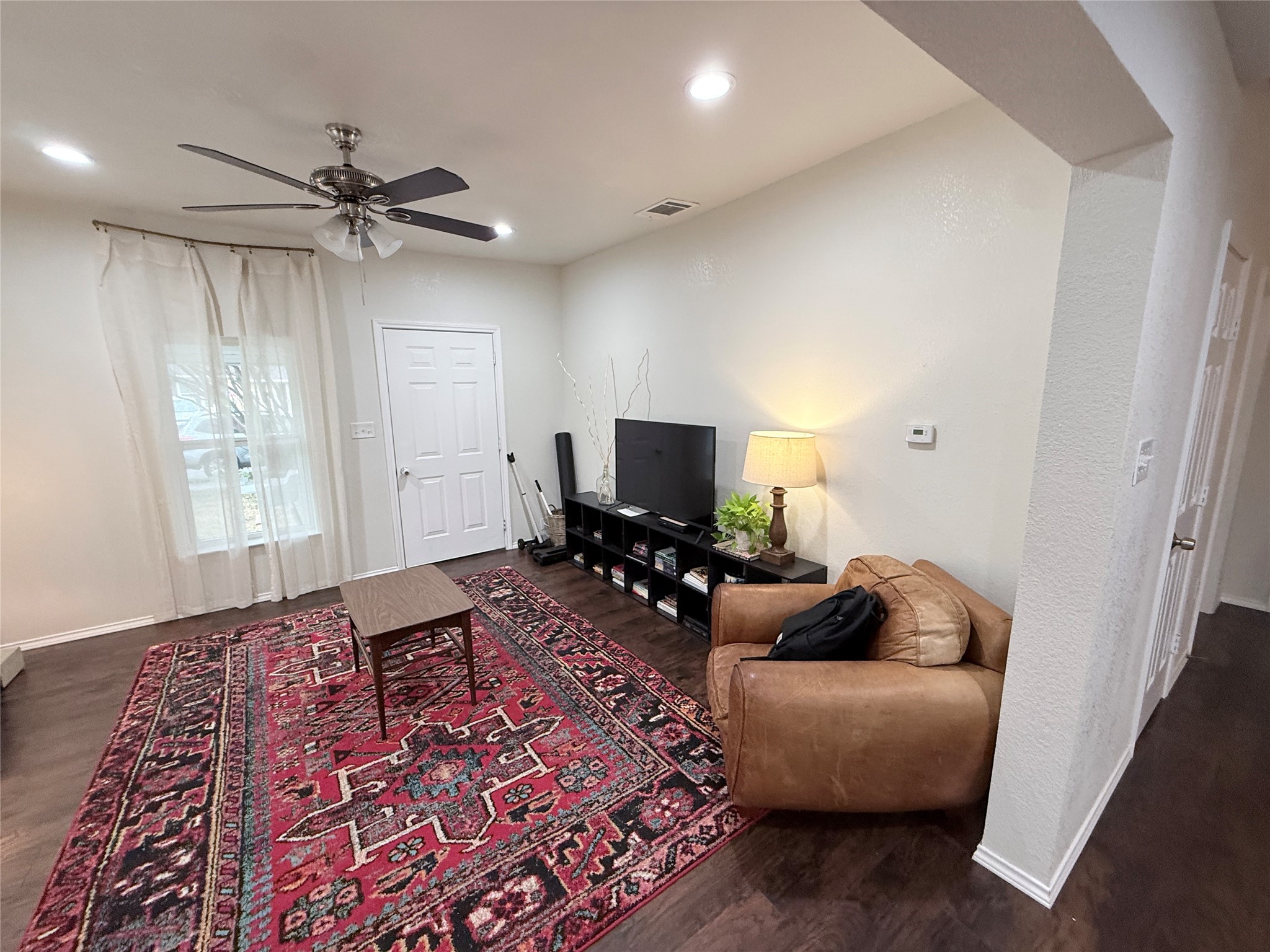 807 Kaufman Street Waxahachie TX 75165