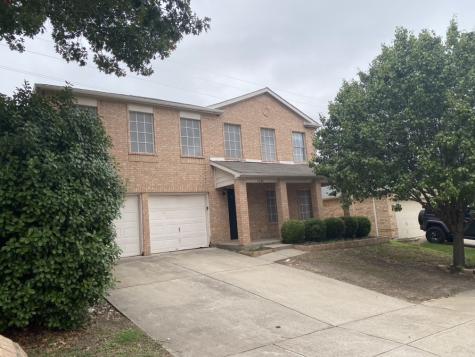 1224 Cheyenne Court Saginaw TX 76131