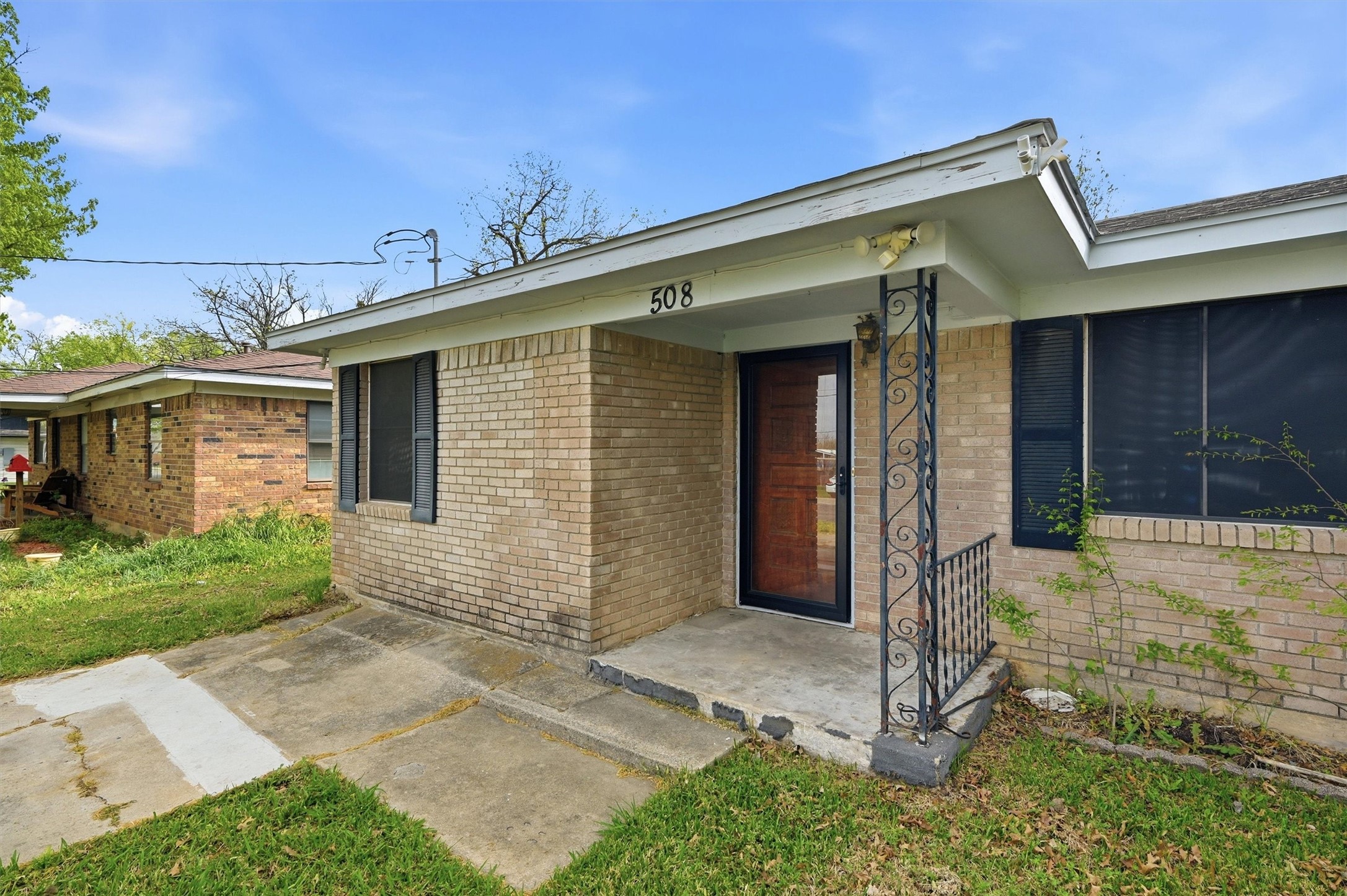 508 N Jordan Street Whitesboro TX 76273