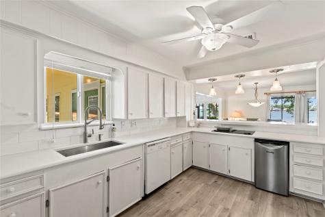 158 Enchanted Drive Enchanted Oaks TX 75156