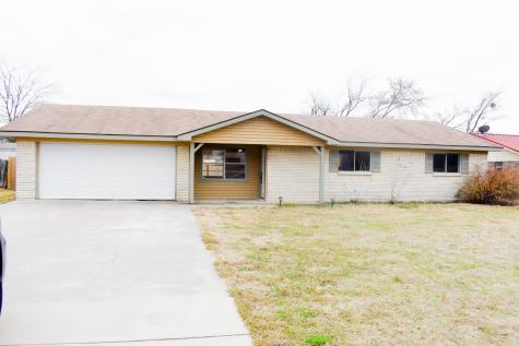504 E Oak Street Edgewood TX 75117