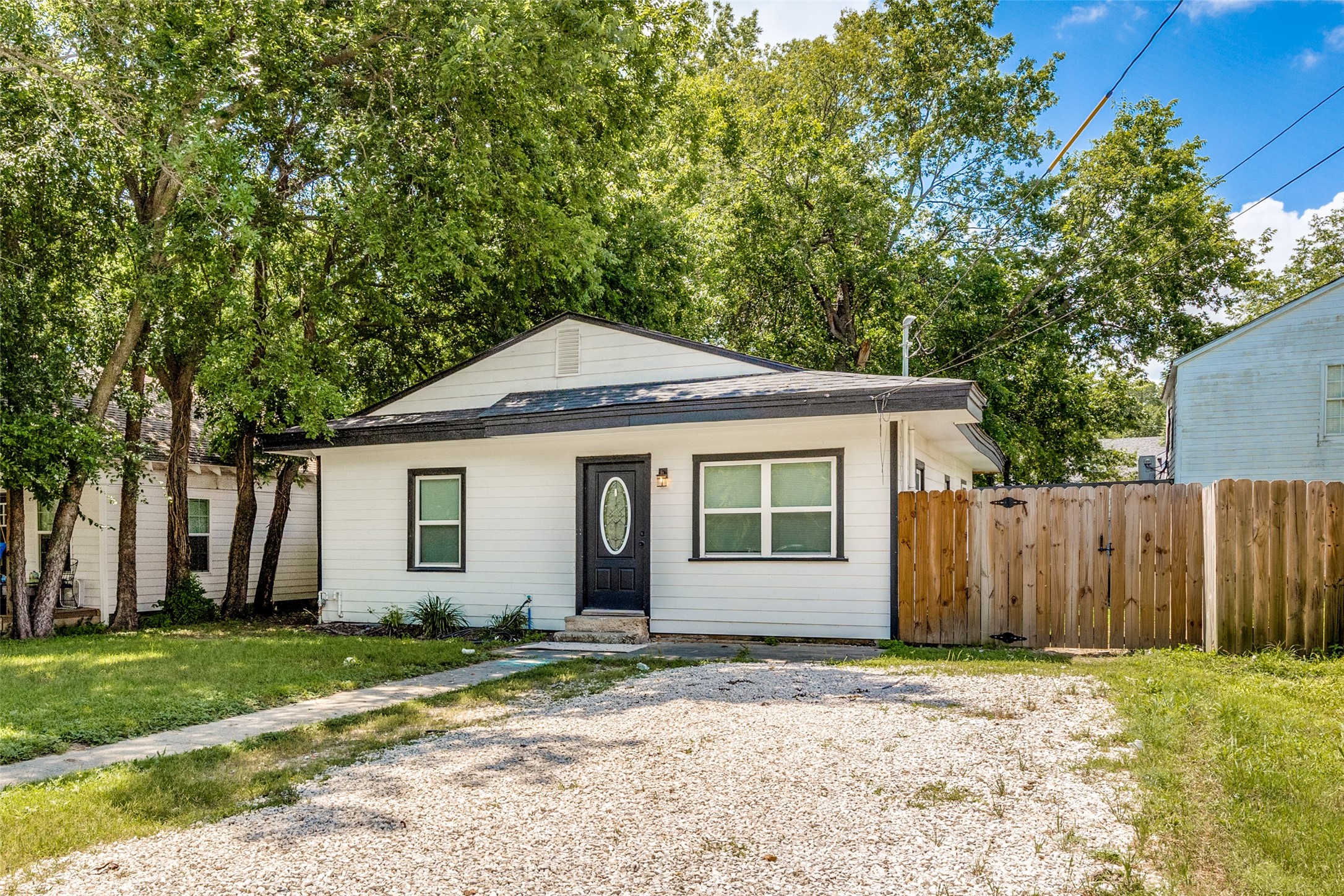 504 Davis Street Gainesville TX 76240
