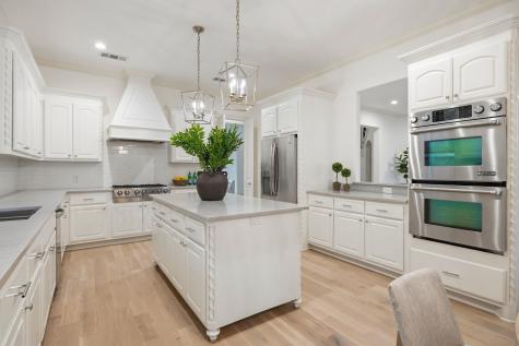 6828 Chevy Chase Avenue Dallas TX 75225