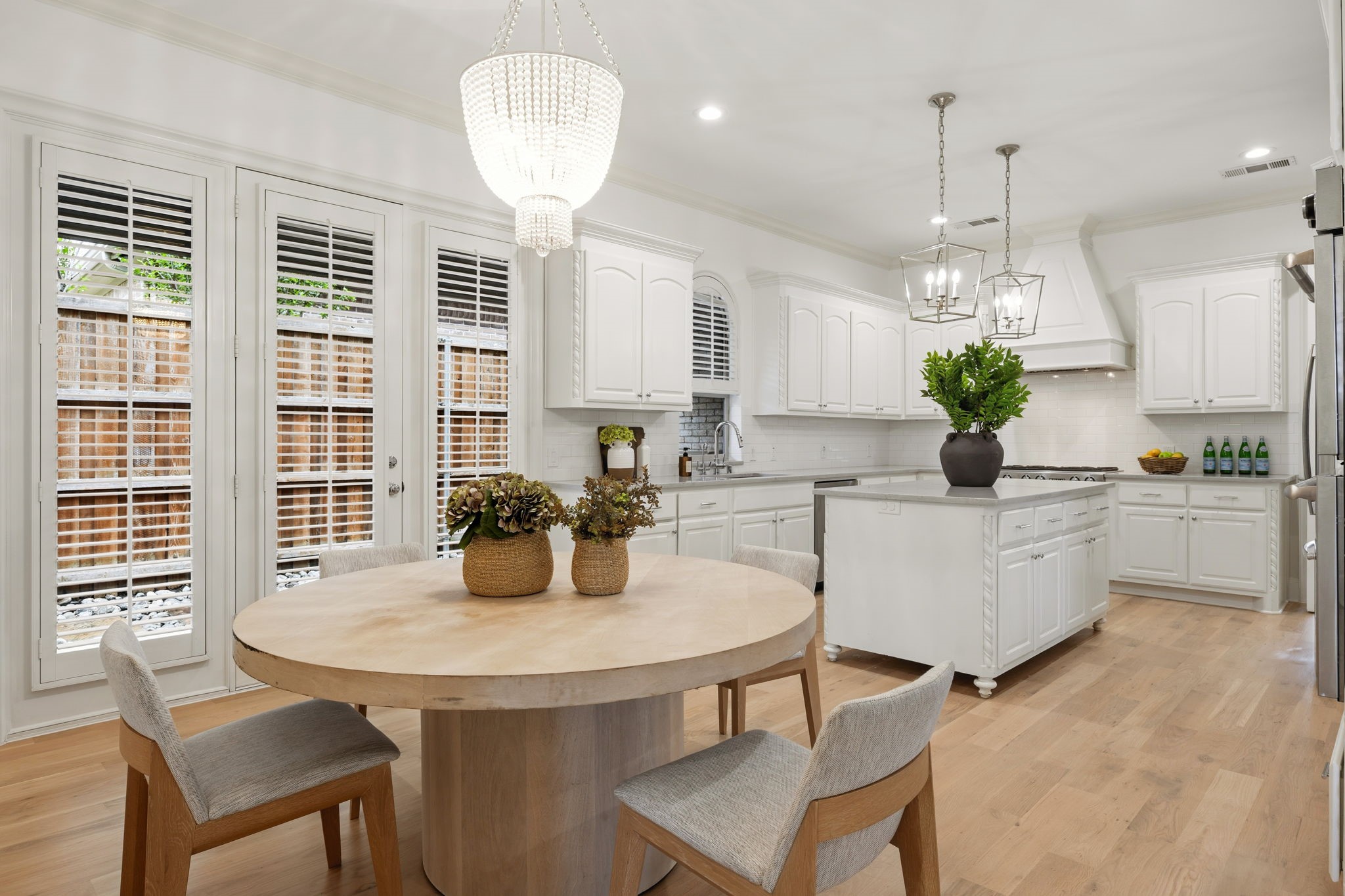6828 Chevy Chase Avenue Dallas TX 75225