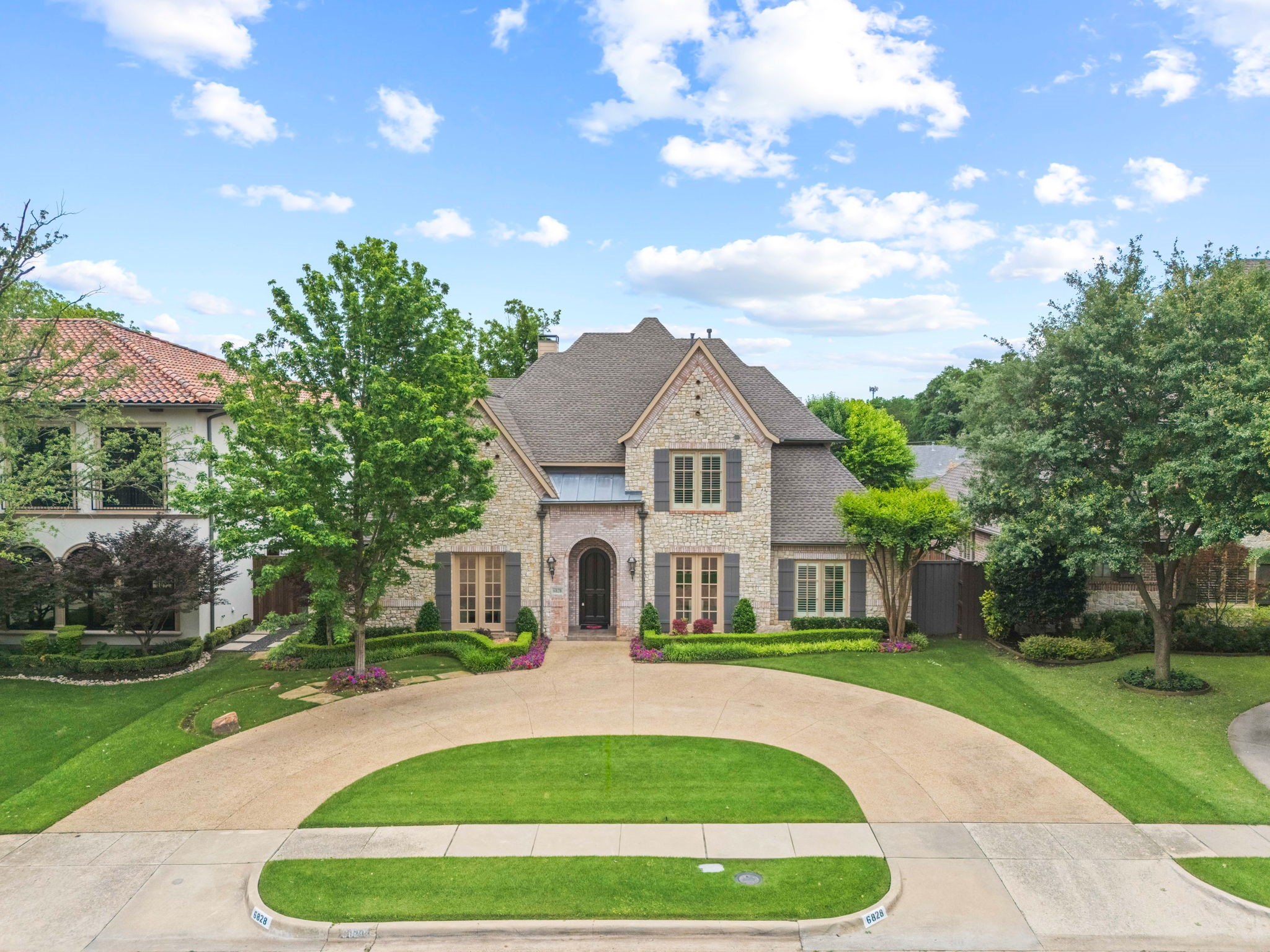 6828 Chevy Chase Avenue Dallas TX 75225