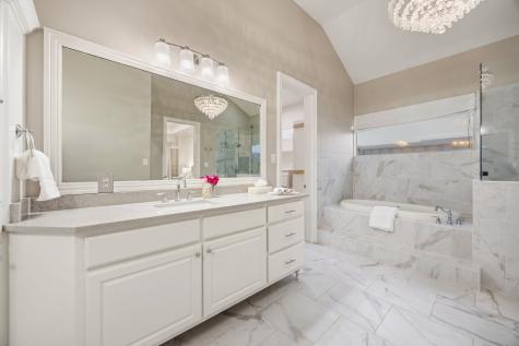 6828 Chevy Chase Avenue Dallas TX 75225