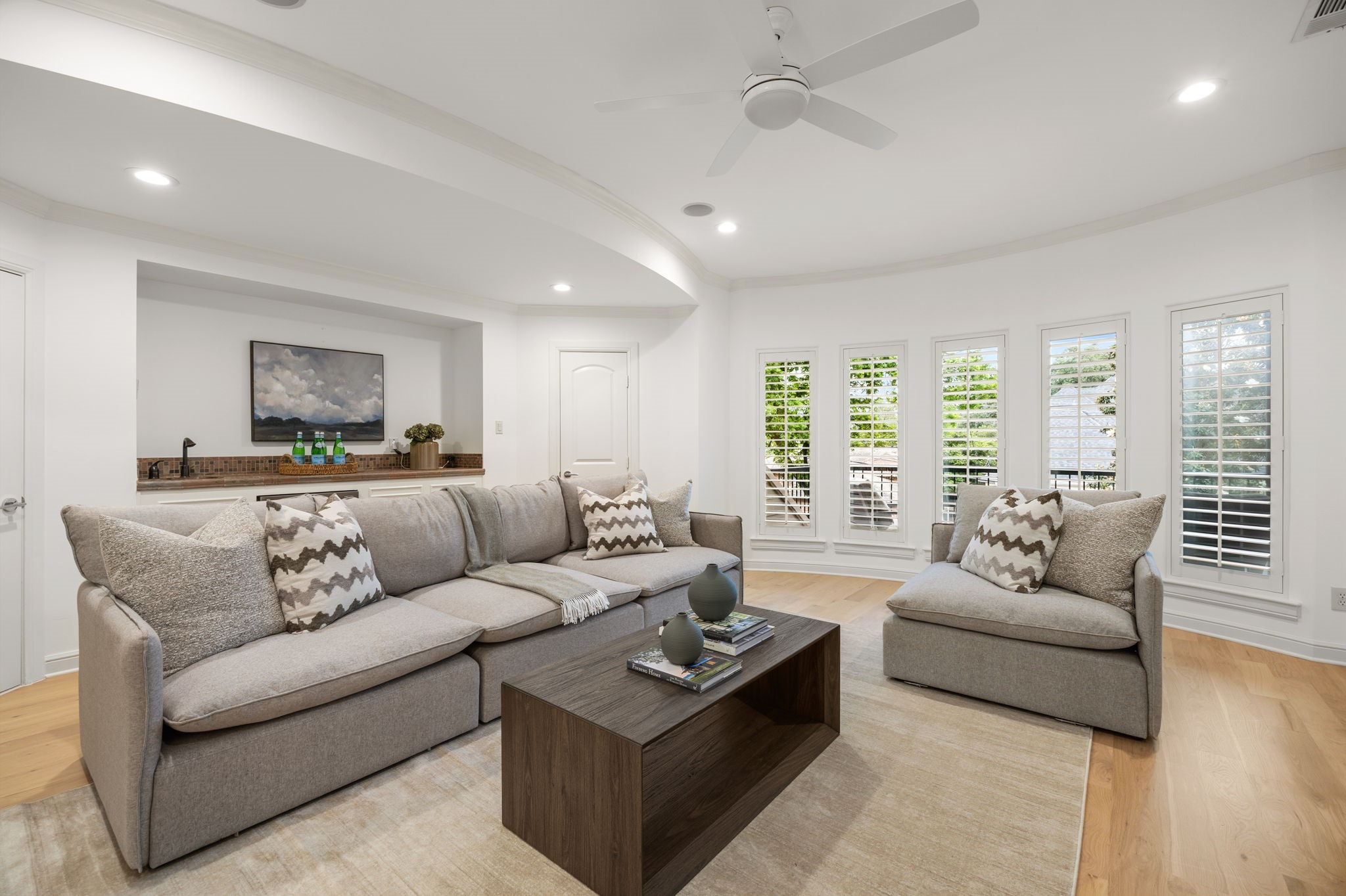 6828 Chevy Chase Avenue Dallas TX 75225