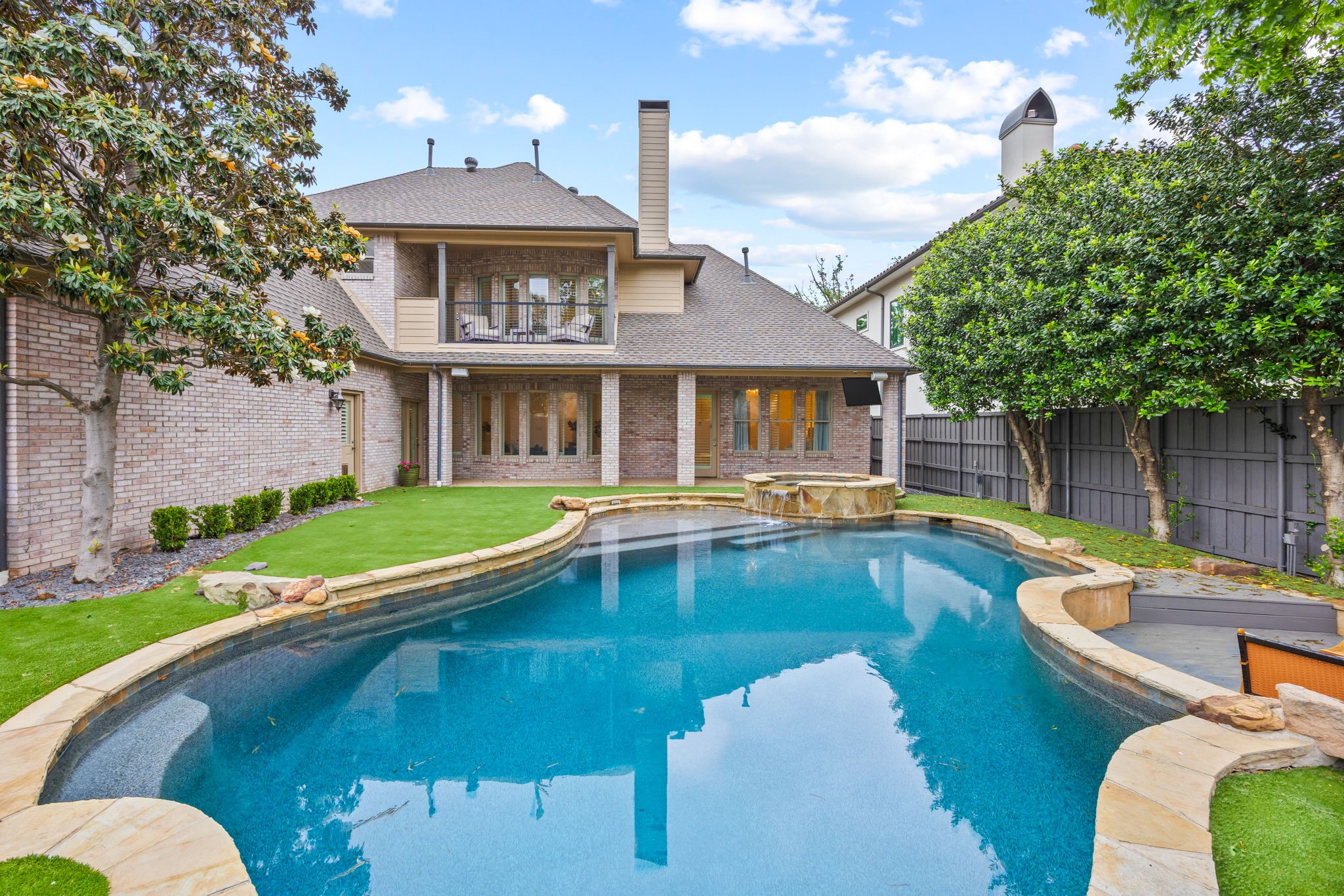 6828 Chevy Chase Avenue Dallas TX 75225