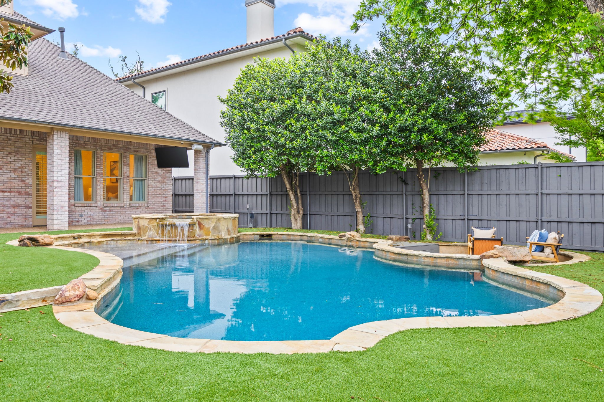 6828 Chevy Chase Avenue Dallas TX 75225