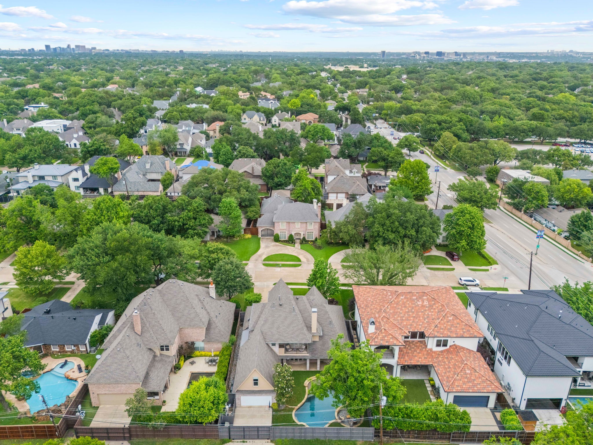6828 Chevy Chase Avenue Dallas TX 75225