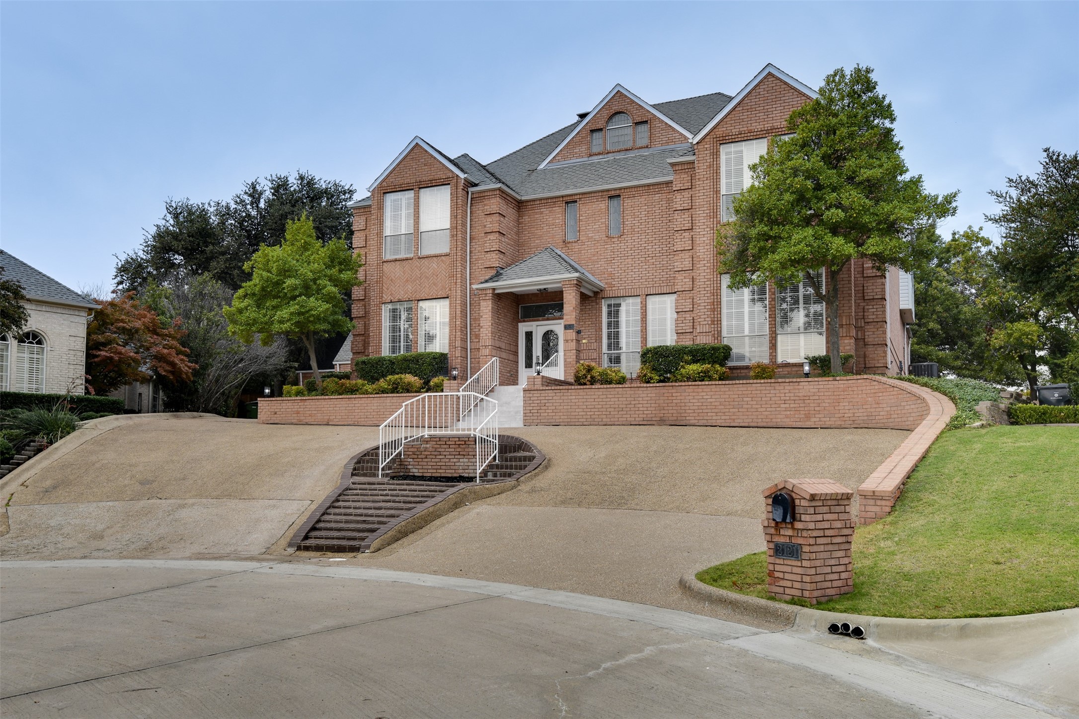 2121 Shari Lane Garland TX 75043