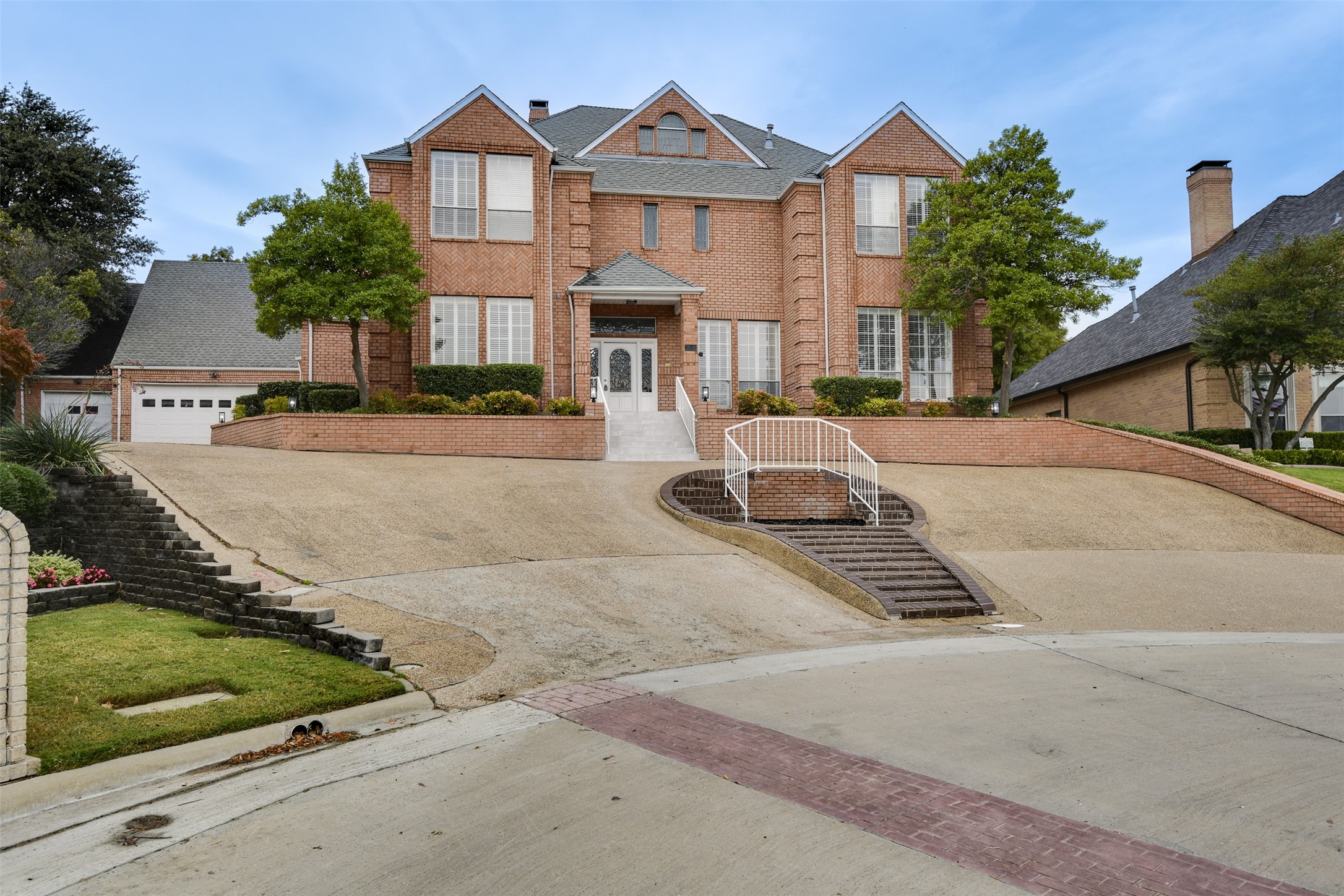 2121 Shari Lane Garland TX 75043