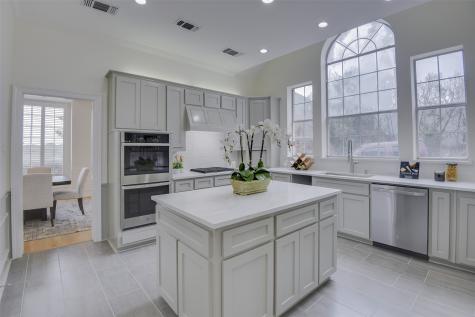 2121 Shari Lane Garland TX 75043