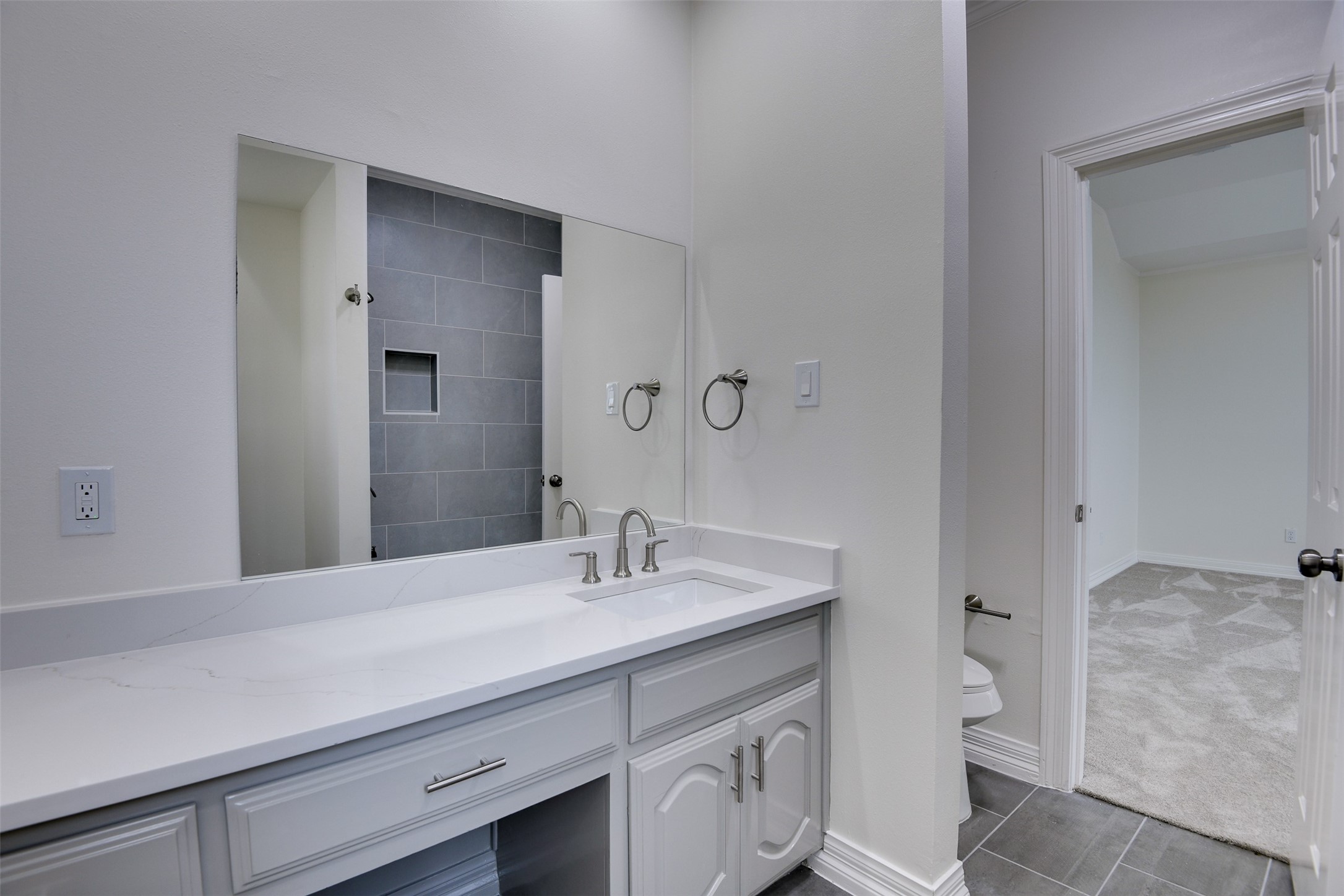 2121 Shari Lane Garland TX 75043