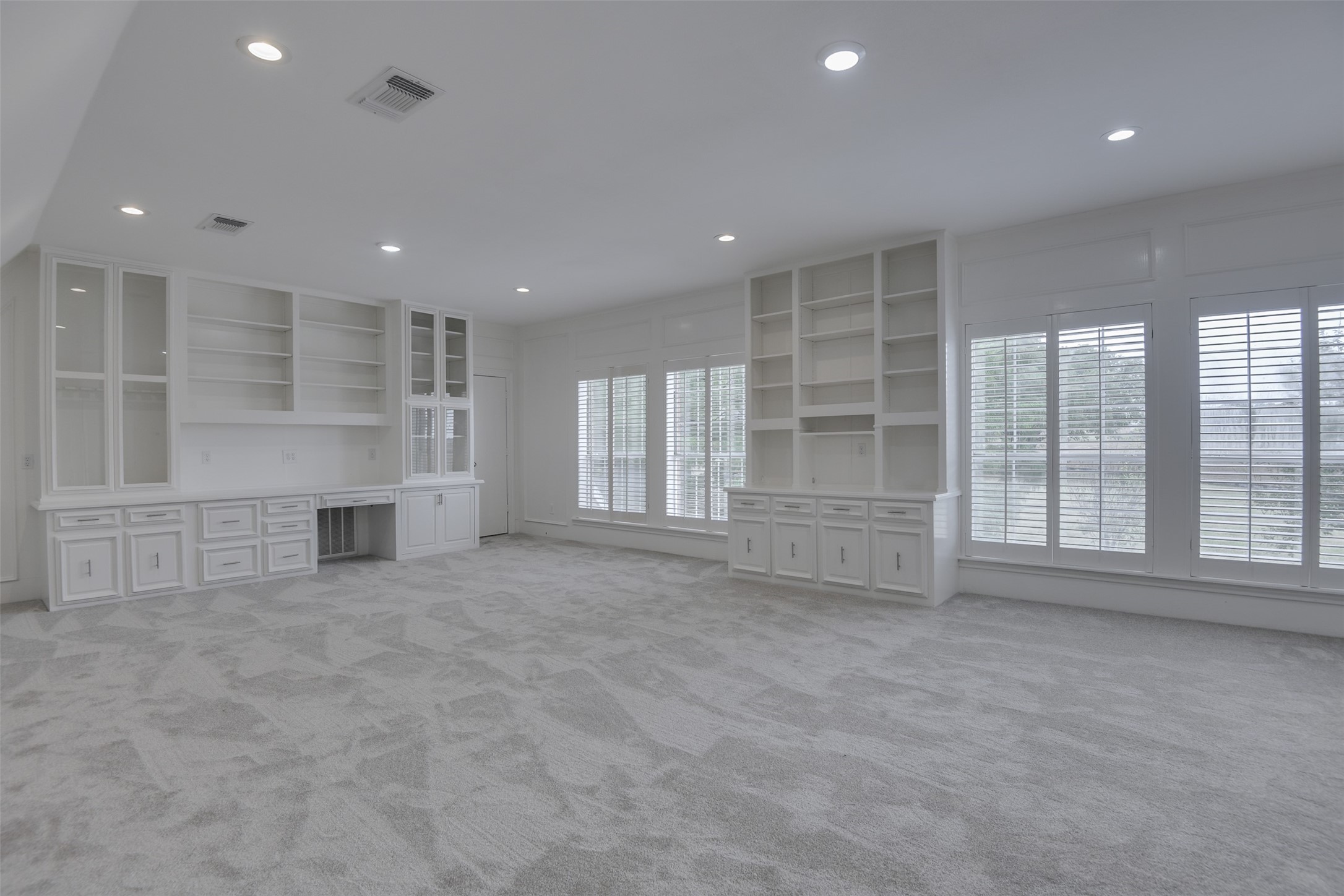 2121 Shari Lane Garland TX 75043