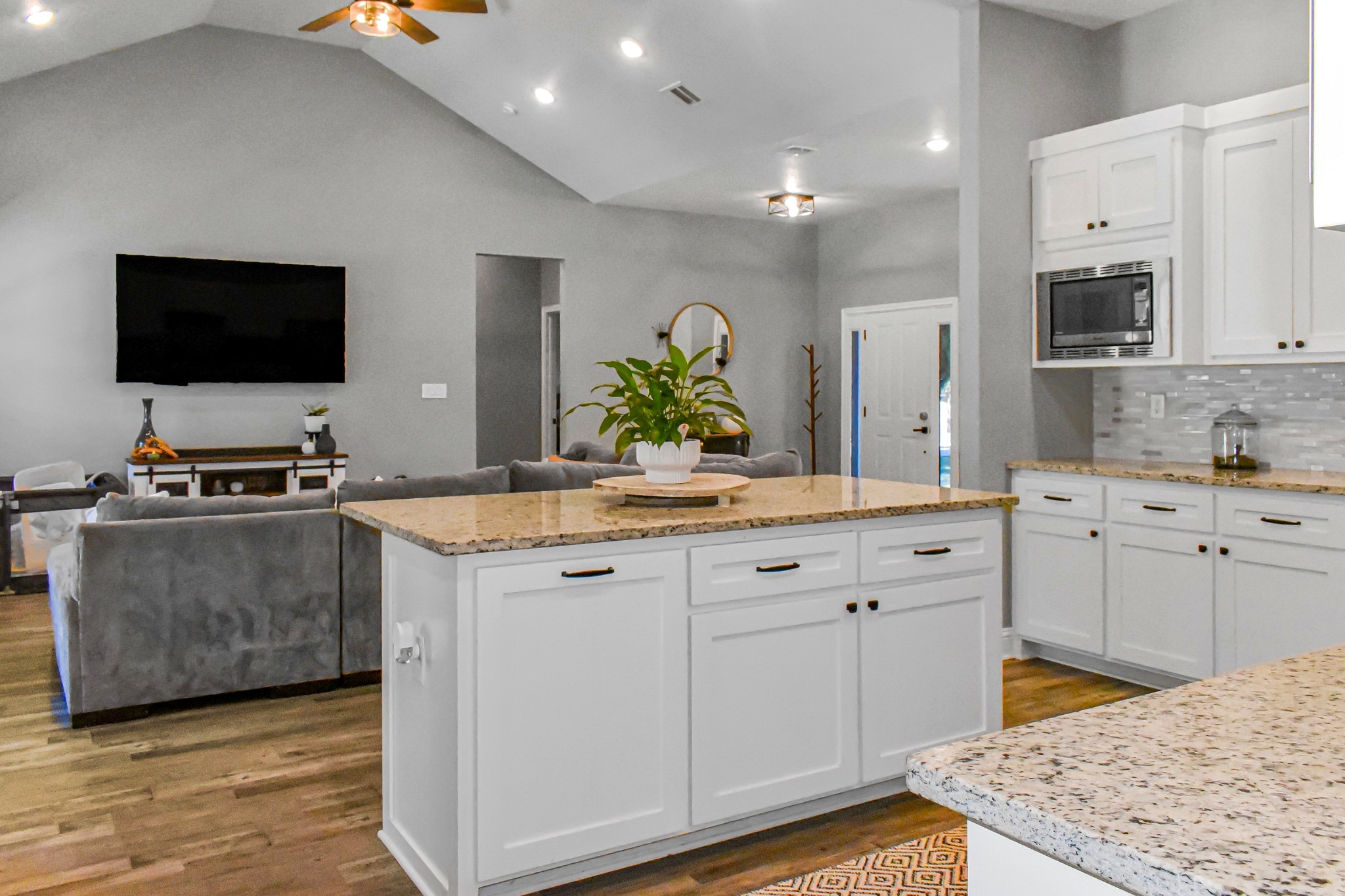 107 Private Road 6305 Mineola TX 75773