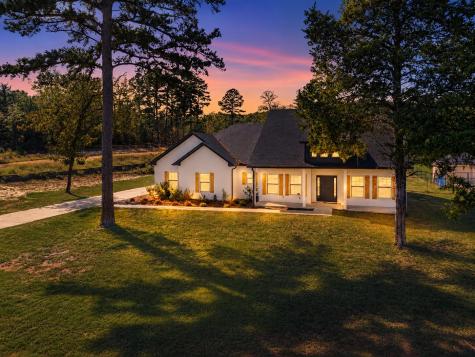 107 Private Road 6305 Mineola TX 75773