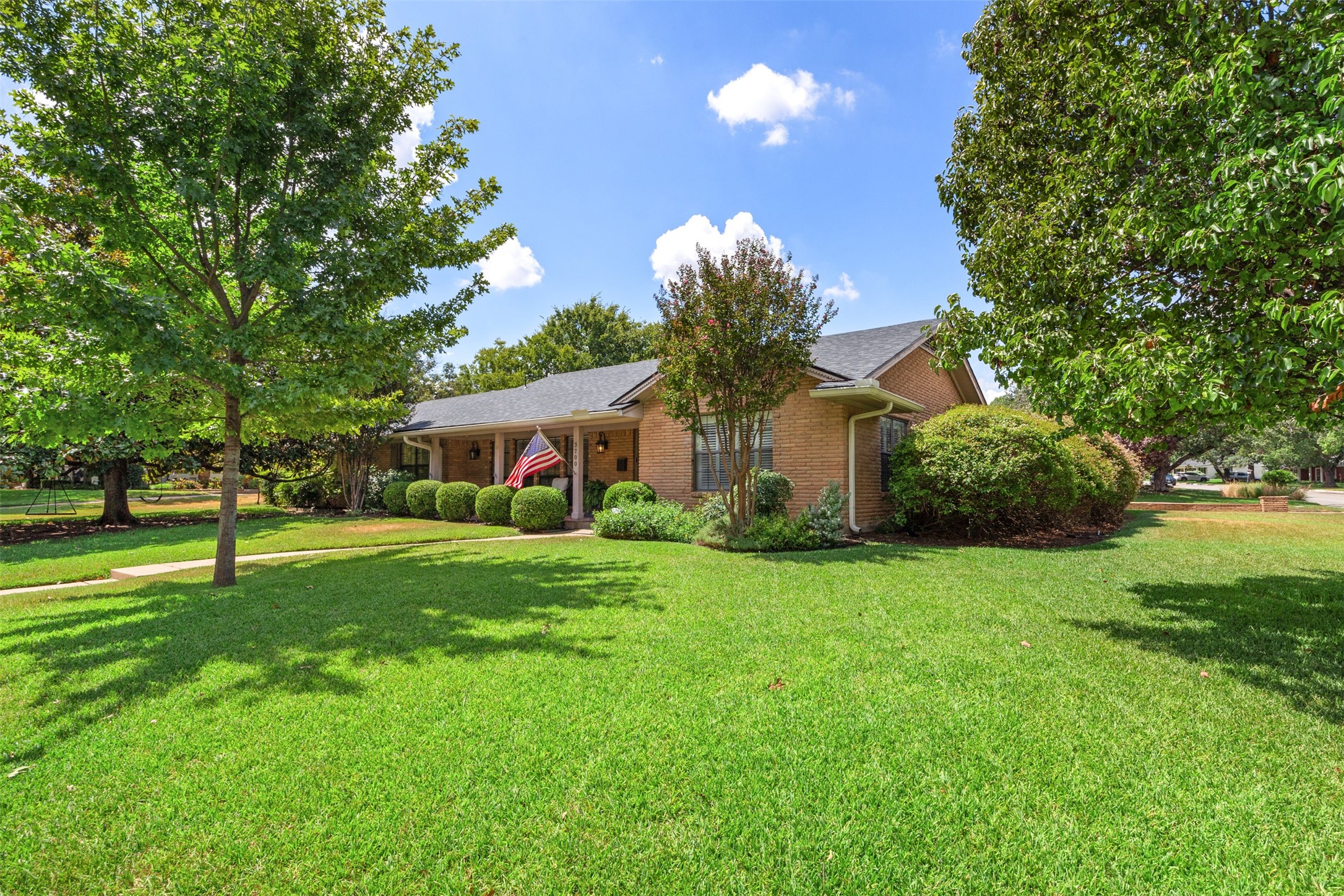 3700 Parkcrest Court Fort Worth TX 76109