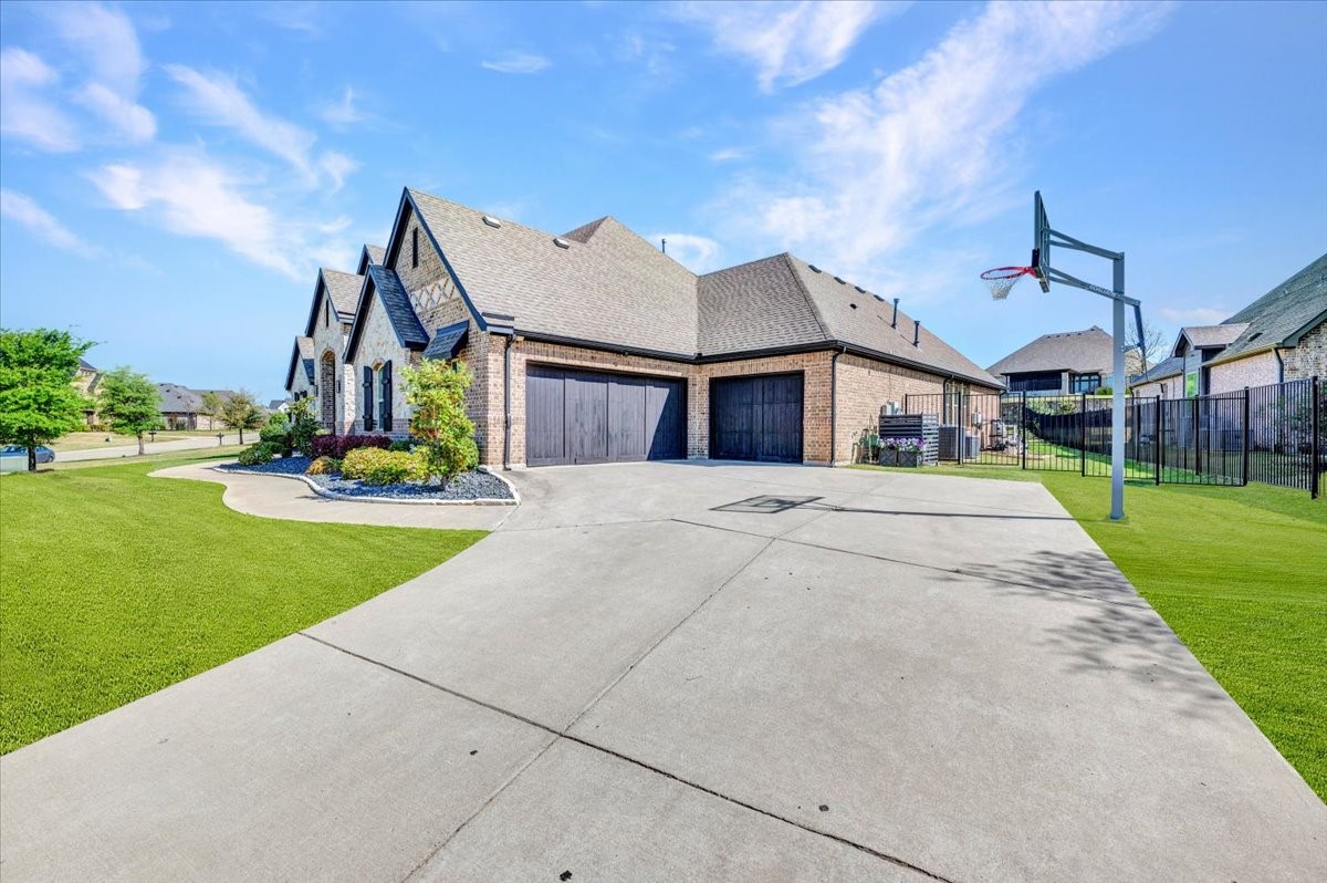 421 Maggie Trail Lucas TX 75002