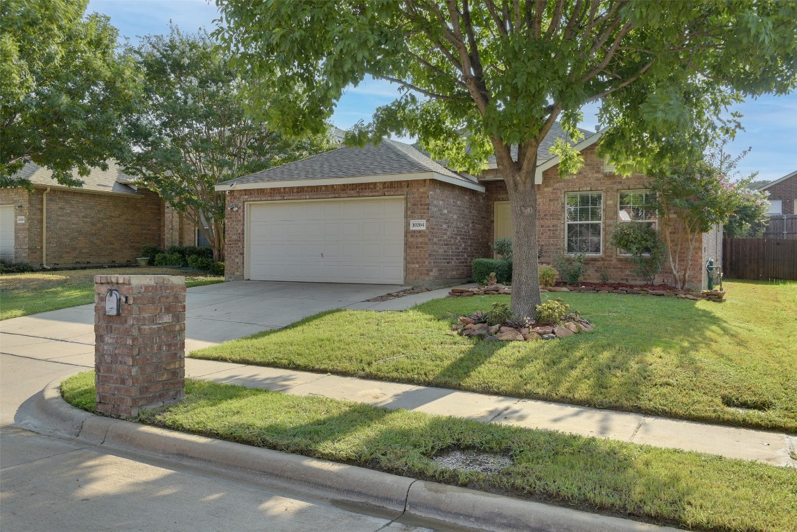 10204 Pear Street Fort Worth TX 76244