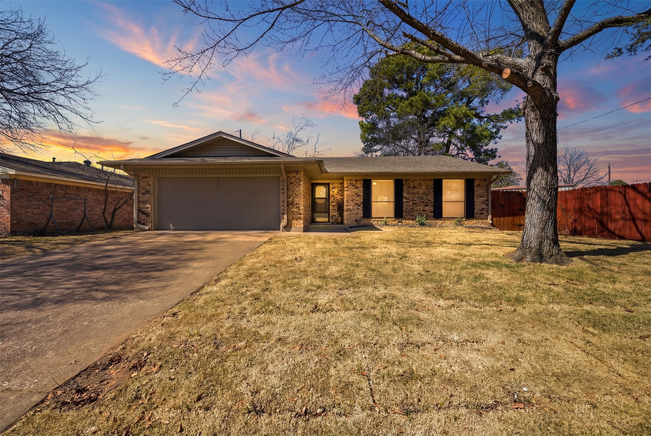 1901 Paula Drive Denison TX 75020