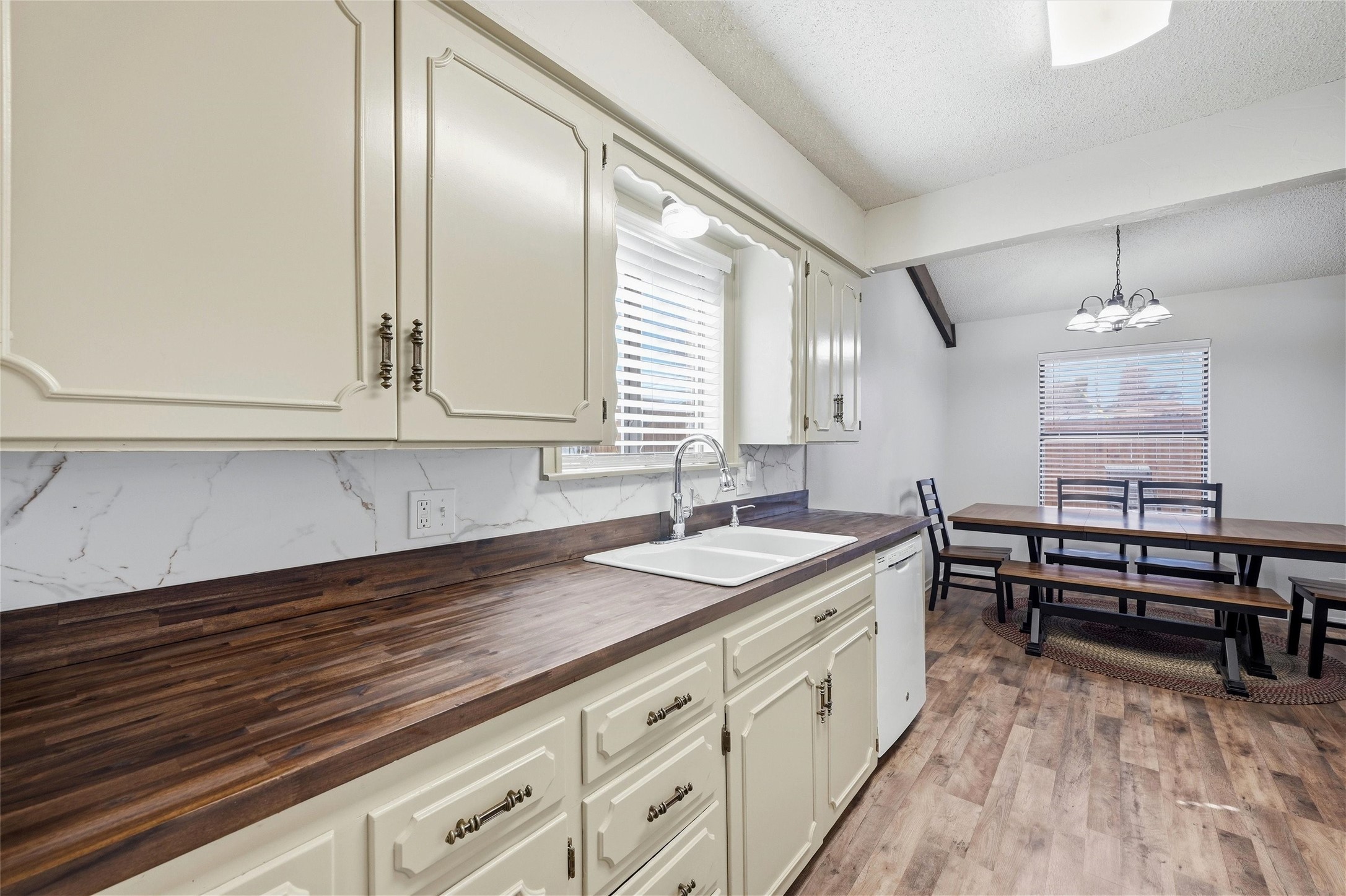 1901 Paula Drive Denison TX 75020