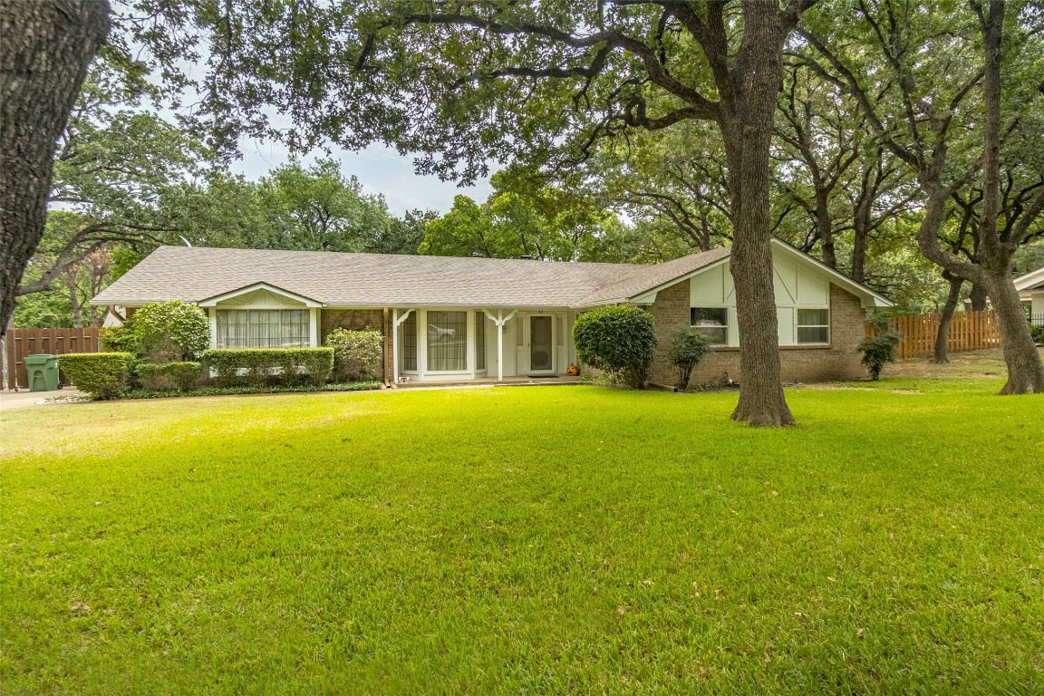 6201 Ken Avenue Arlington TX 76001
