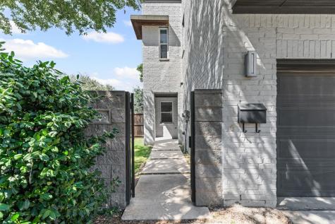 2918 Merrimac Street Fort Worth TX 76107