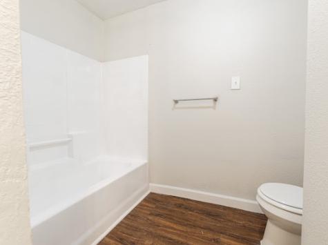 1348 E Maddox Fort Worth TX 76104